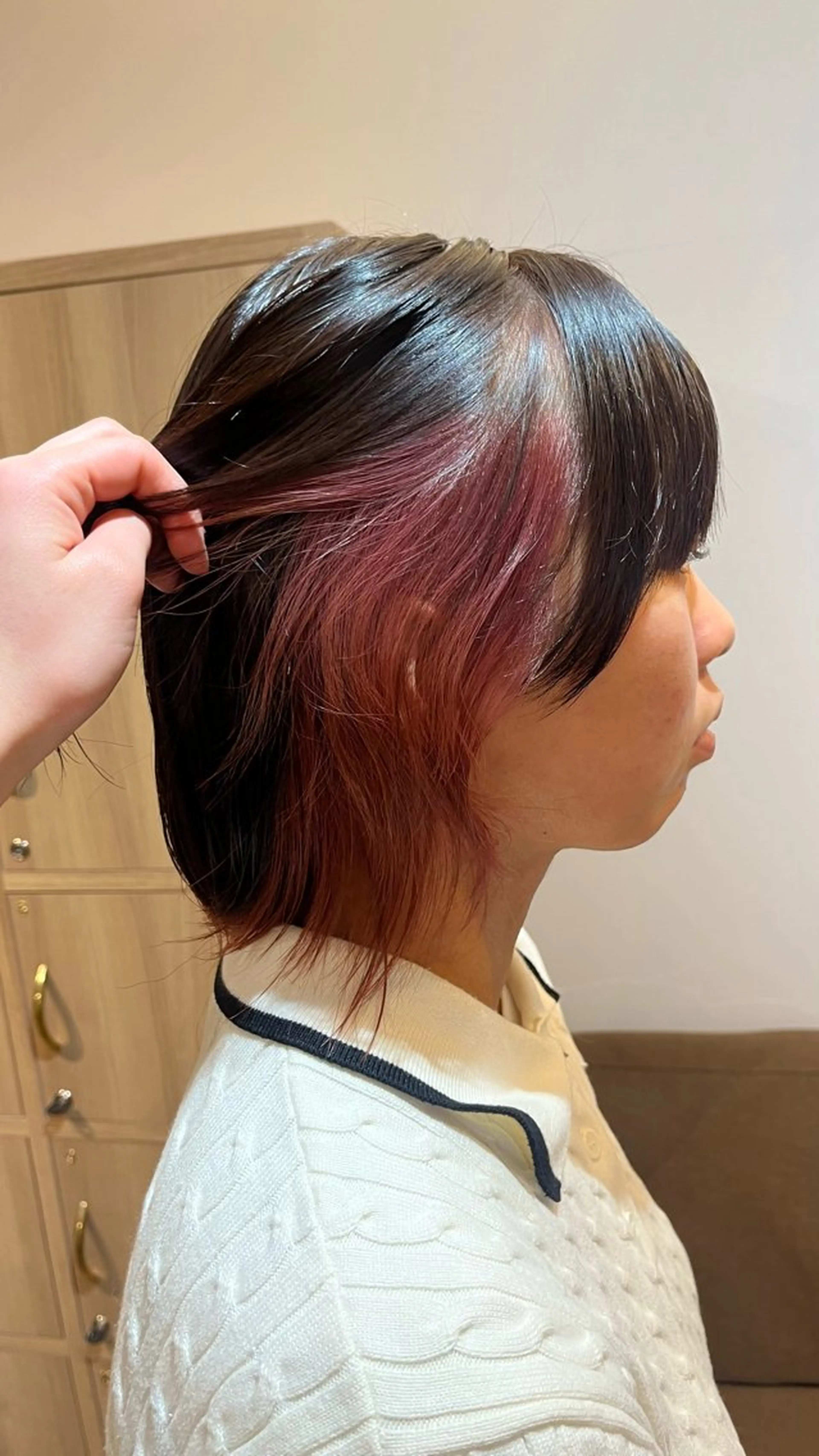 カラー ヘアカラー 黒滝 真歩のヘアスタイル