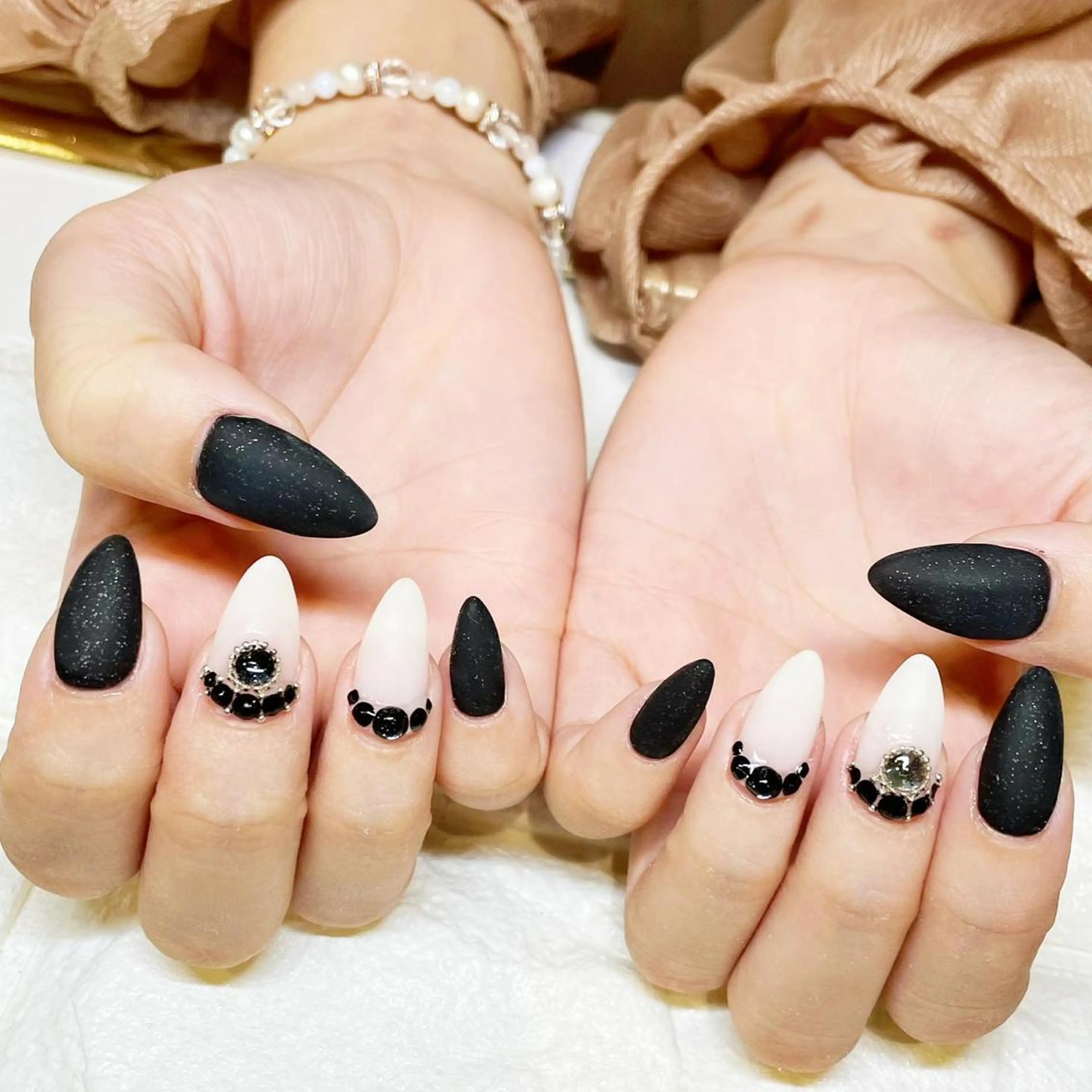 ネイル amour所属・amour ERIKAのマツエク・マツパデザイン