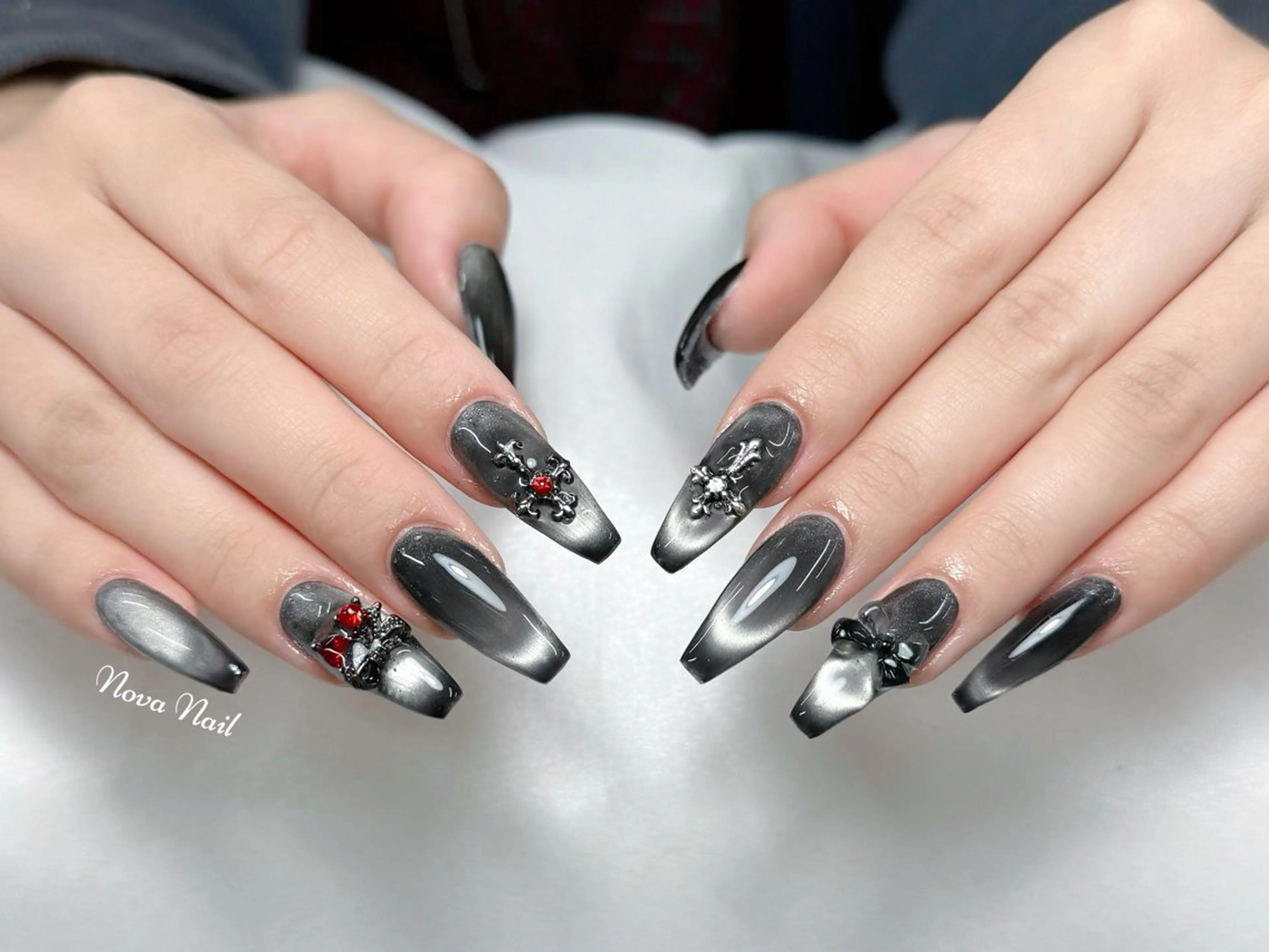 ネイル ハンドネイル ハンドケア Nova Nail Nambaのネイルデザイン