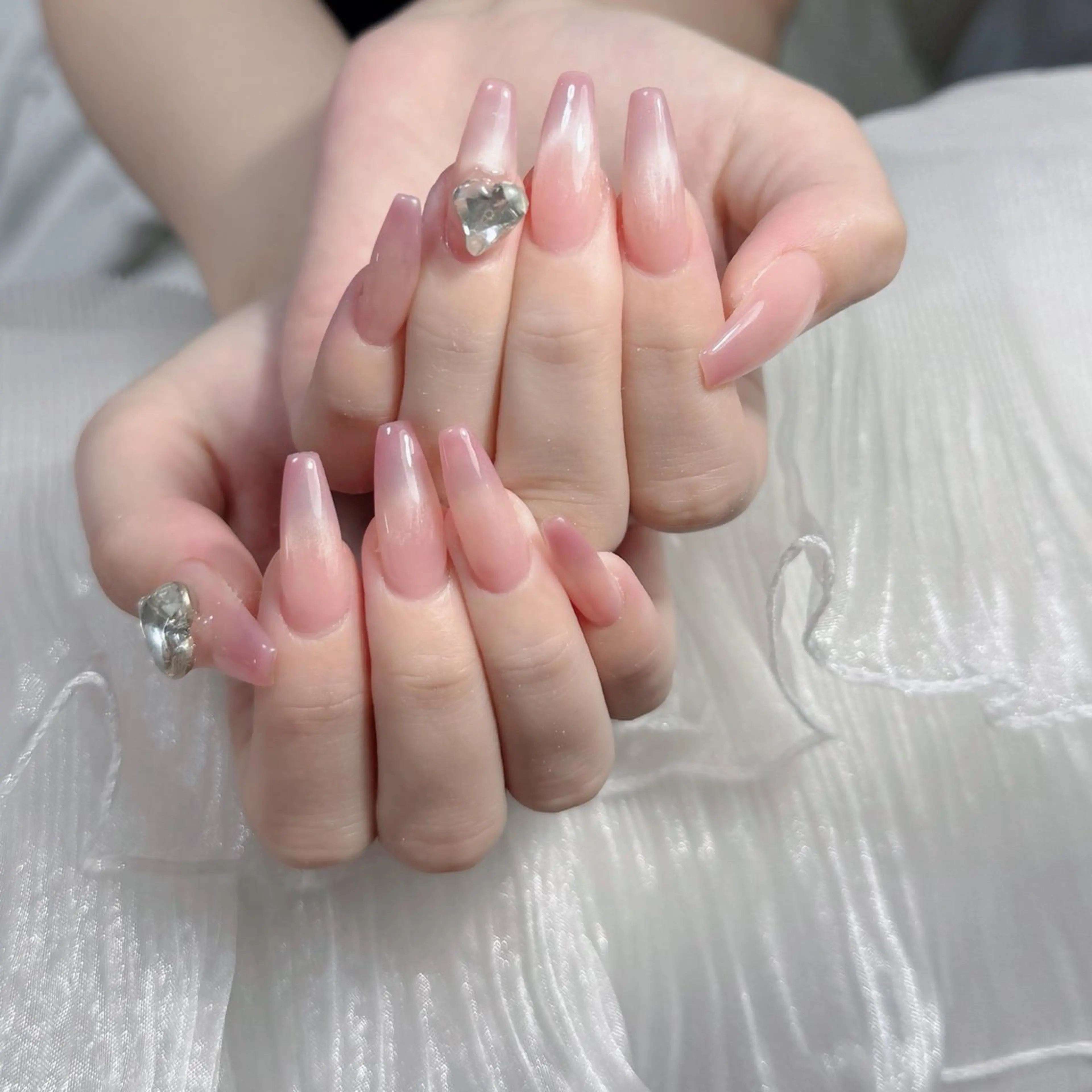 ネイル アートネイル フレンチネイル ジェルネイル 韓国ネイル マグネットネイル ハンドネイル Lenie Nail Salonのネイルデザイン
