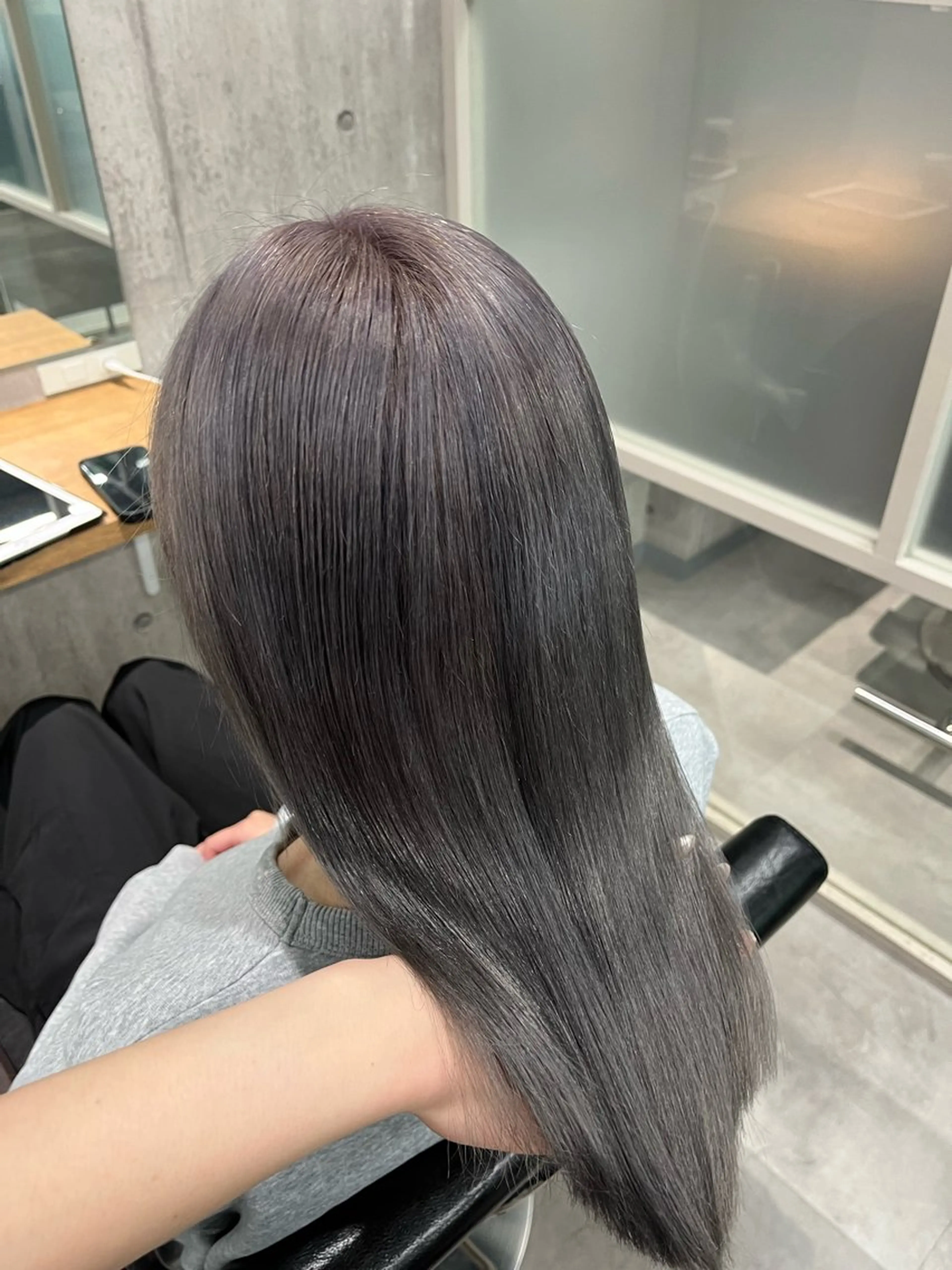 ミディアム カット ヘアカラー トリートメント newi赤羽 HINATAのヘアスタイル