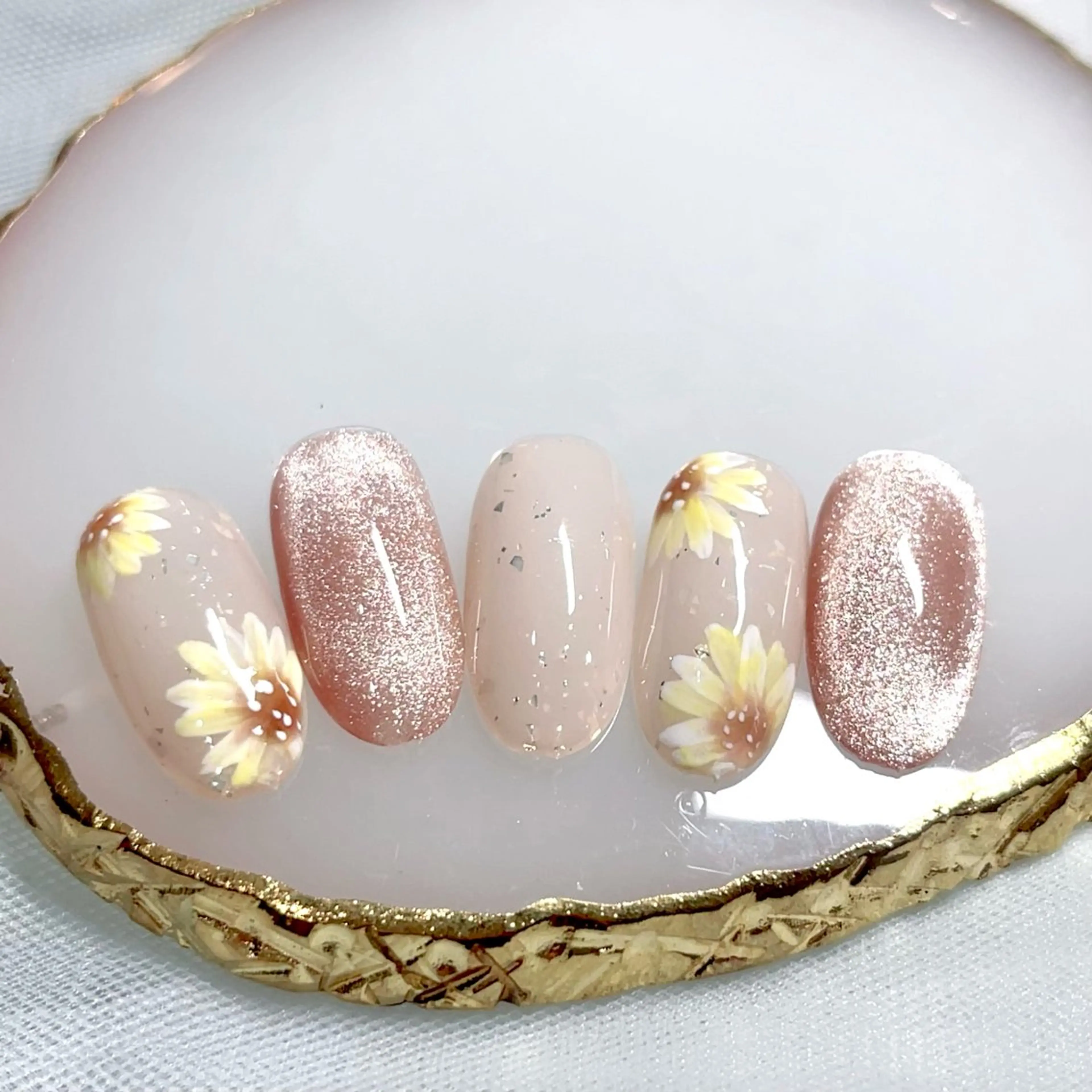 ネイル ハンドネイル Kodebu Usagi Nail所属・Yuko Kanamedaのネイルデザイン