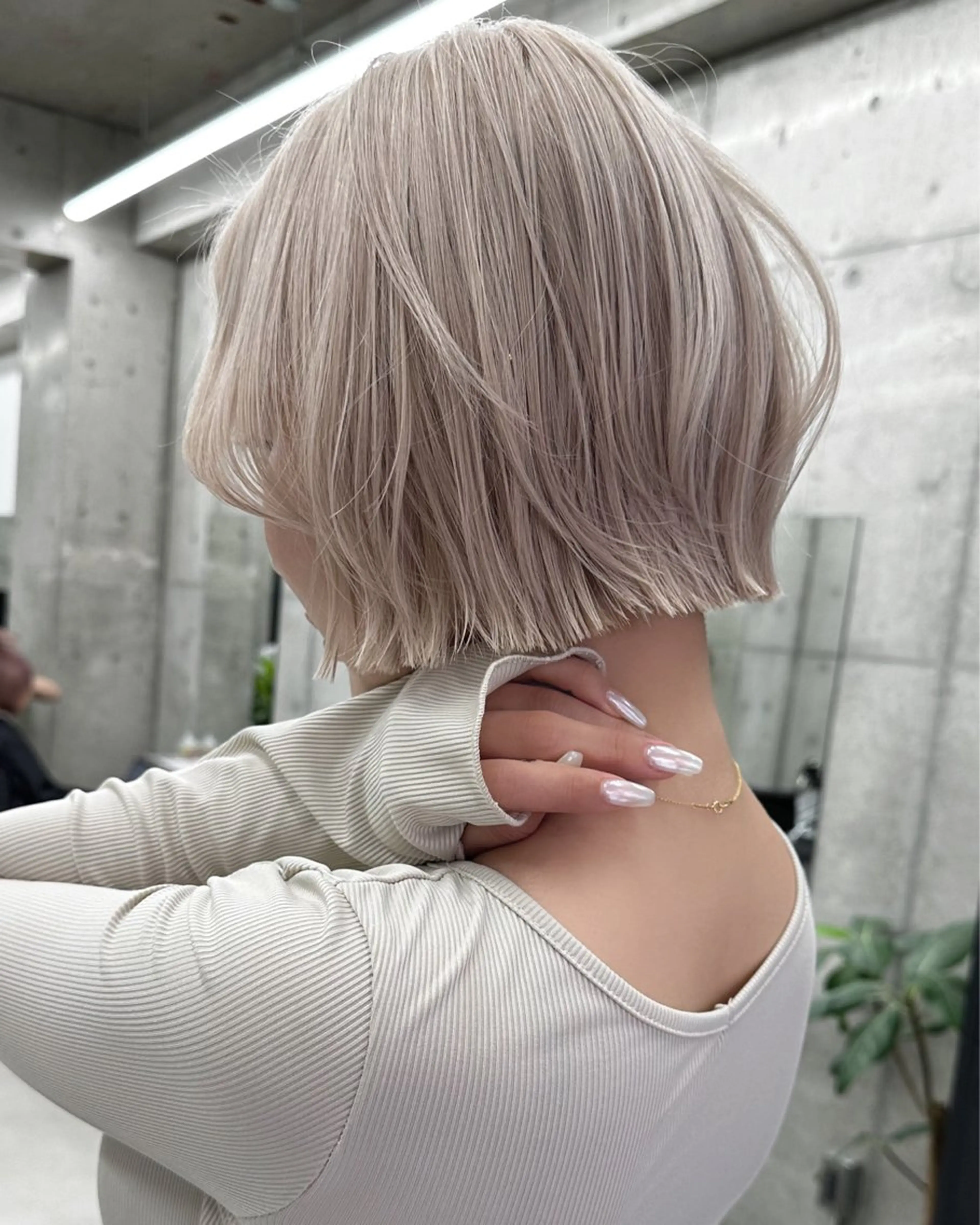 ショート ヘアカラー 原田 瑠月のヘアスタイル