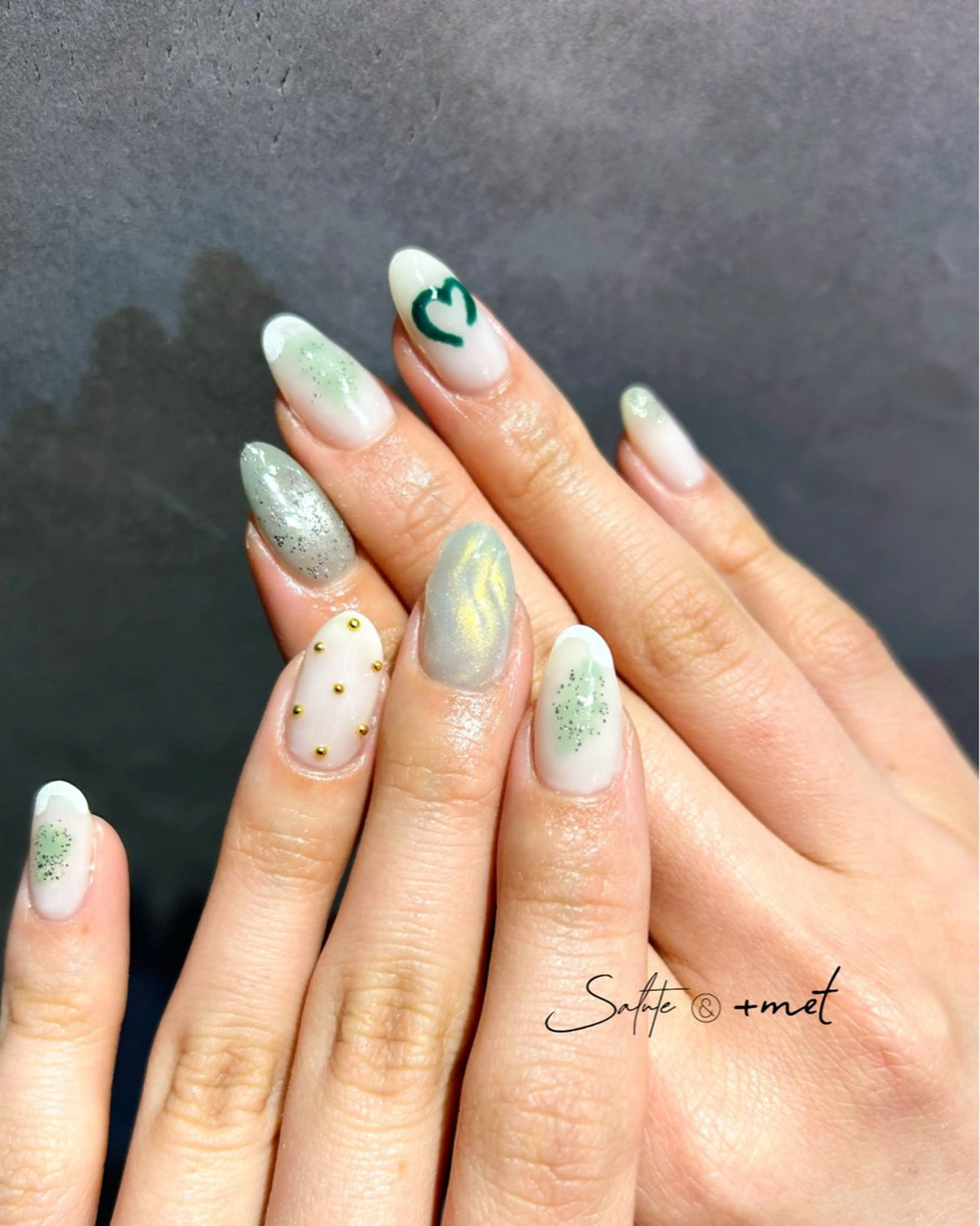 ネイル アートネイル ジェルネイル グリーン ハート ラメ(グリッター) ハンドネイル 渋谷 怜奈のネイルデザイン