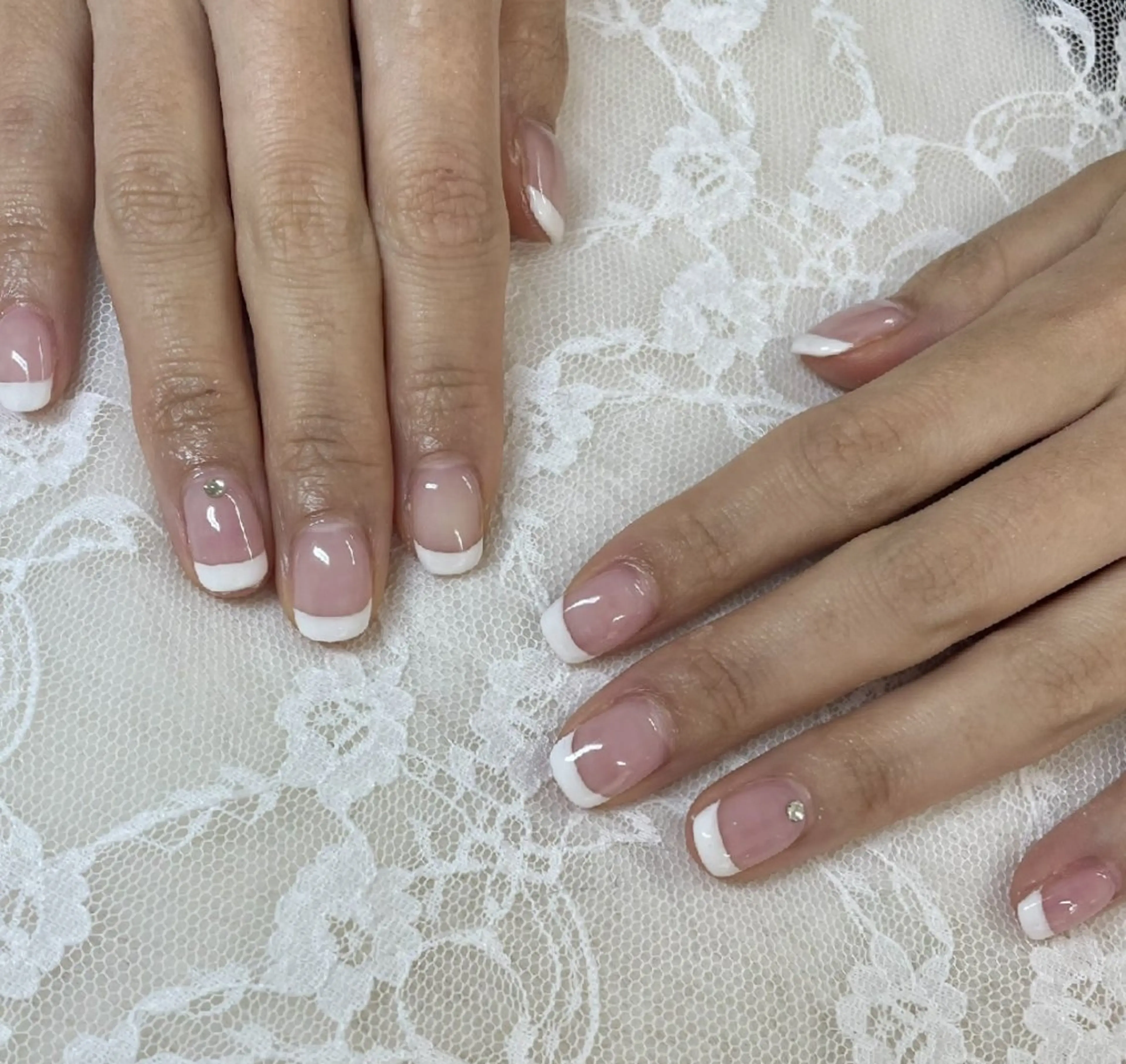 ネイル フレンチネイル オフィスネイル シンプルネイル ハンドネイル ハンドケア 心斎橋Salon Epokkuのネイルデザイン