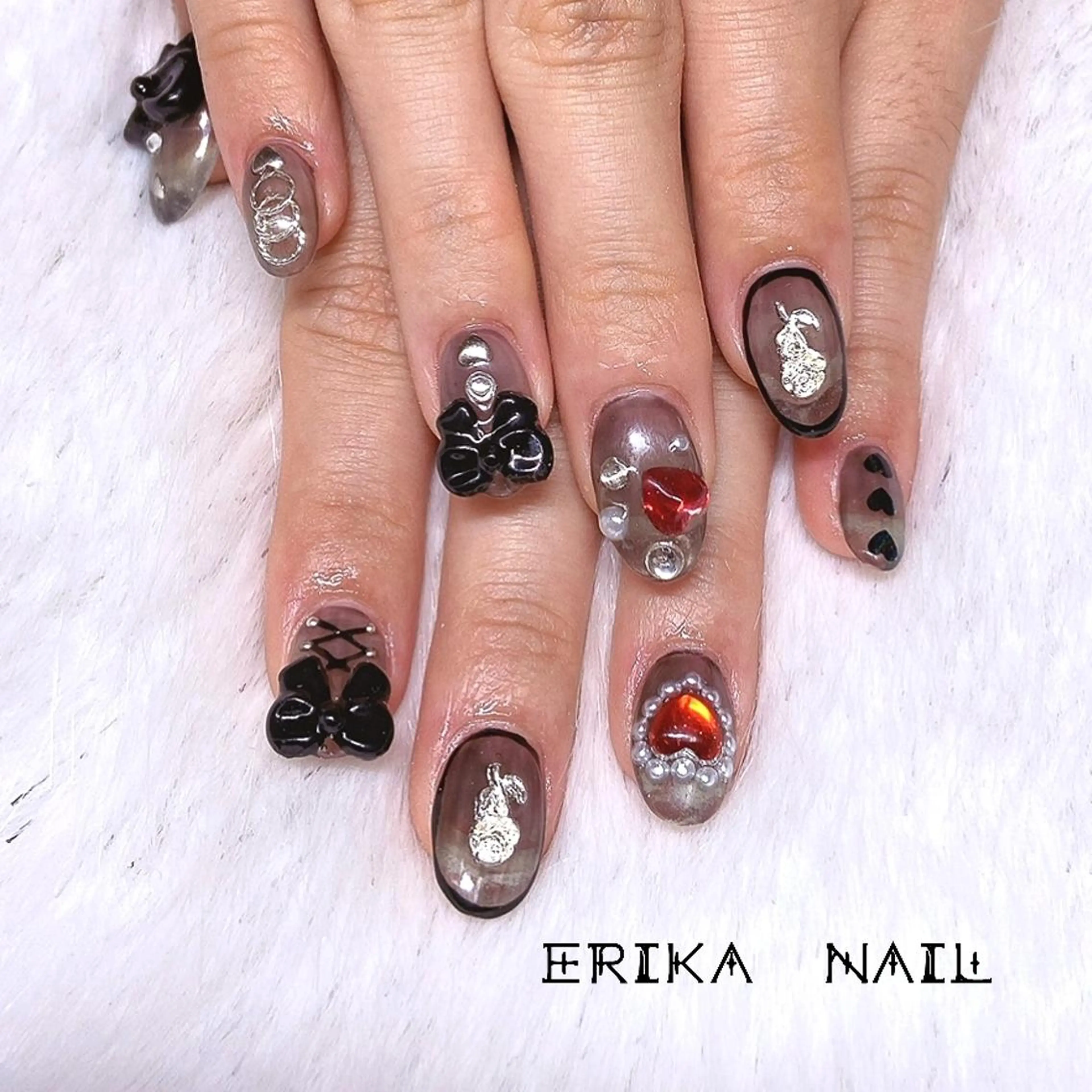 ネイル NAKAJIMA ERIKAのネイルデザイン