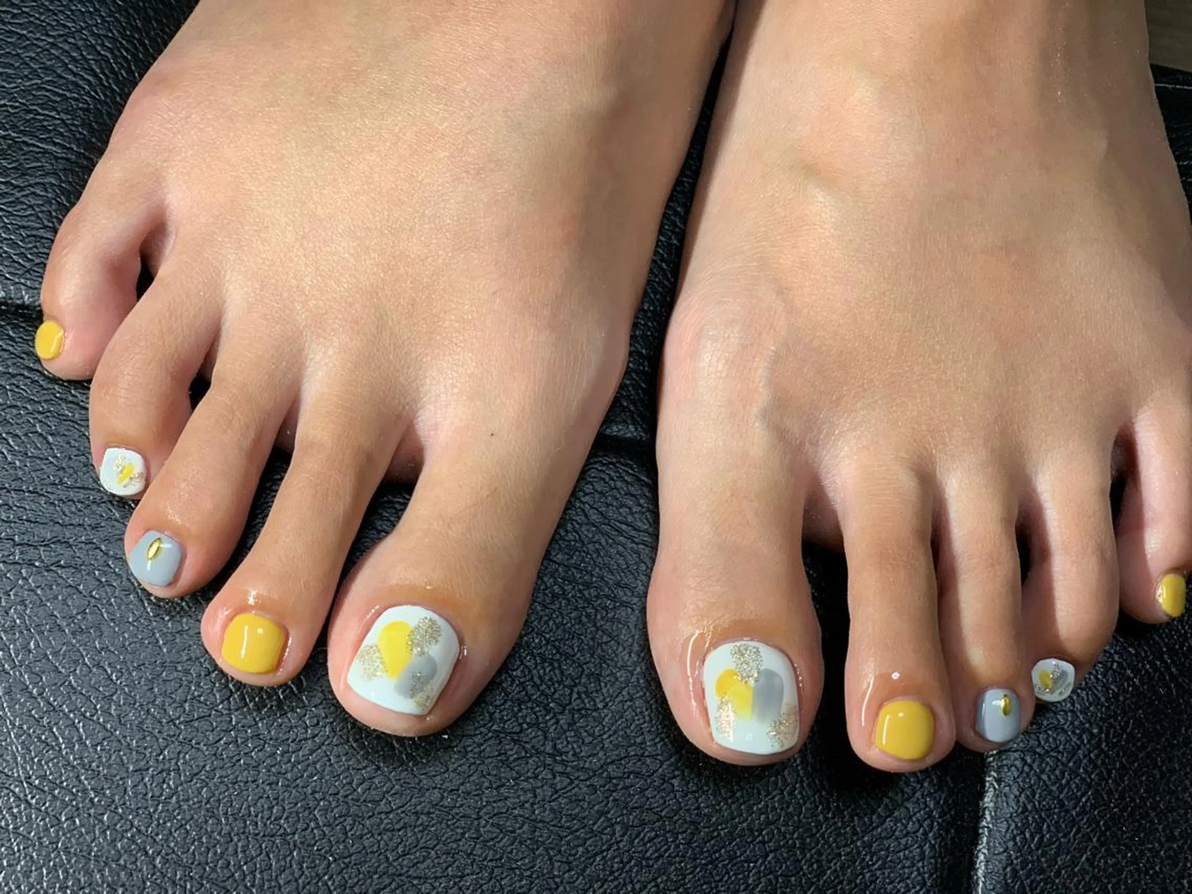 ネイル フットネイル 大崎 奈々のネイルデザイン