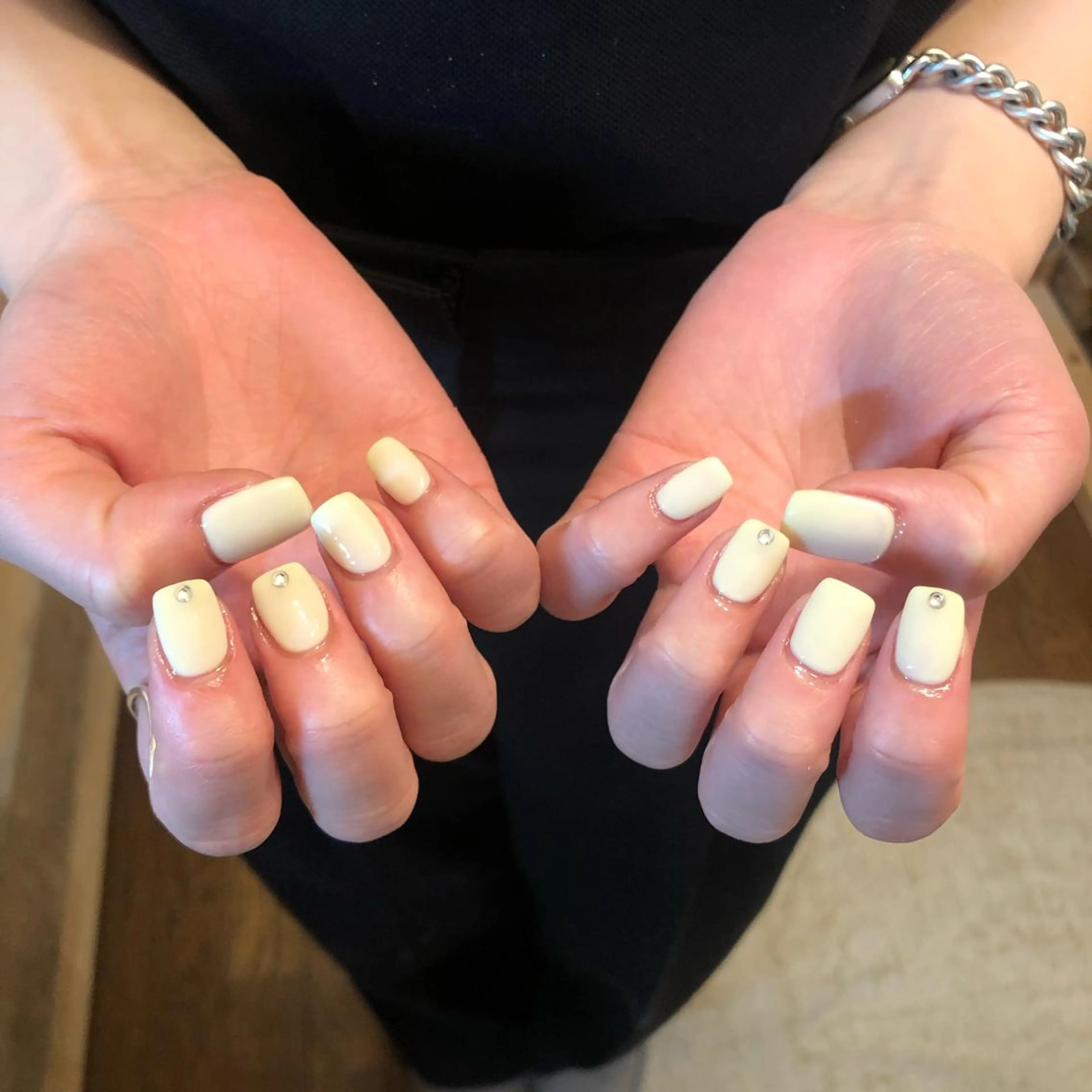 ネイル Nes.Nail所属・Miyagi Asamiのネイルデザイン