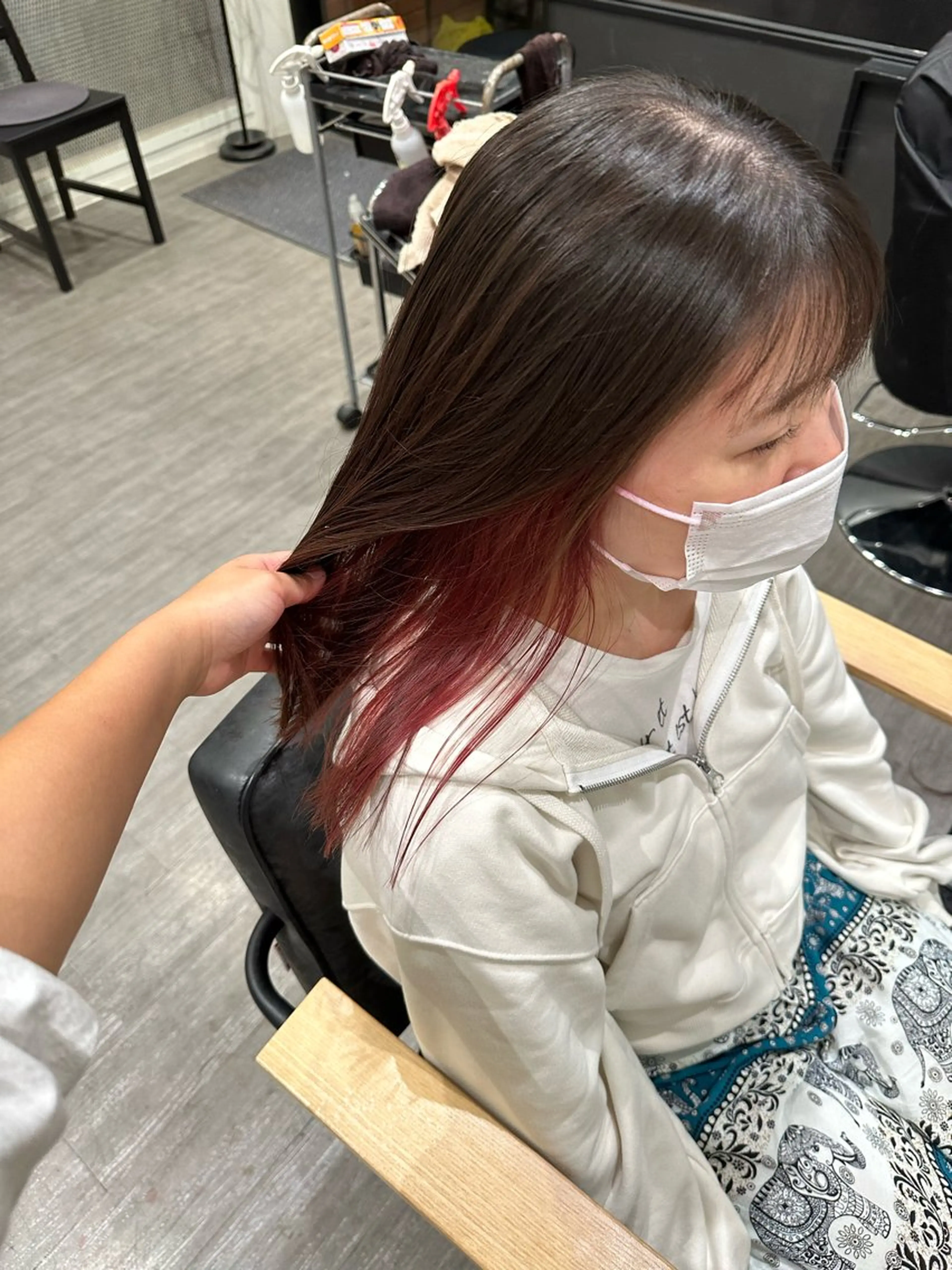 ミディアム カラー ピンクカラー 艶髪レイヤー上田 紗也🇰🇷💗のヘアスタイル