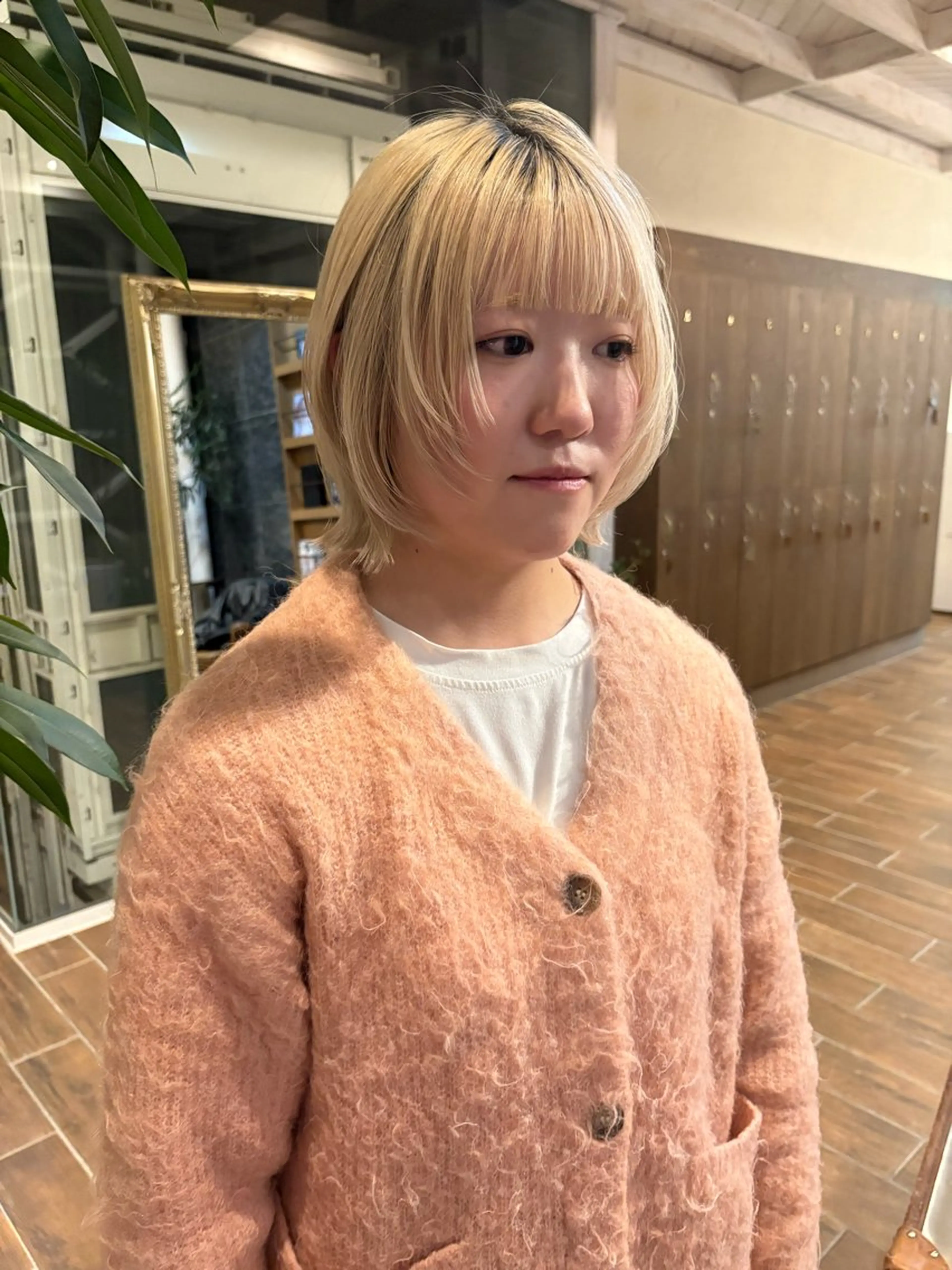 ミディアム カット 松野 心音のヘアスタイル