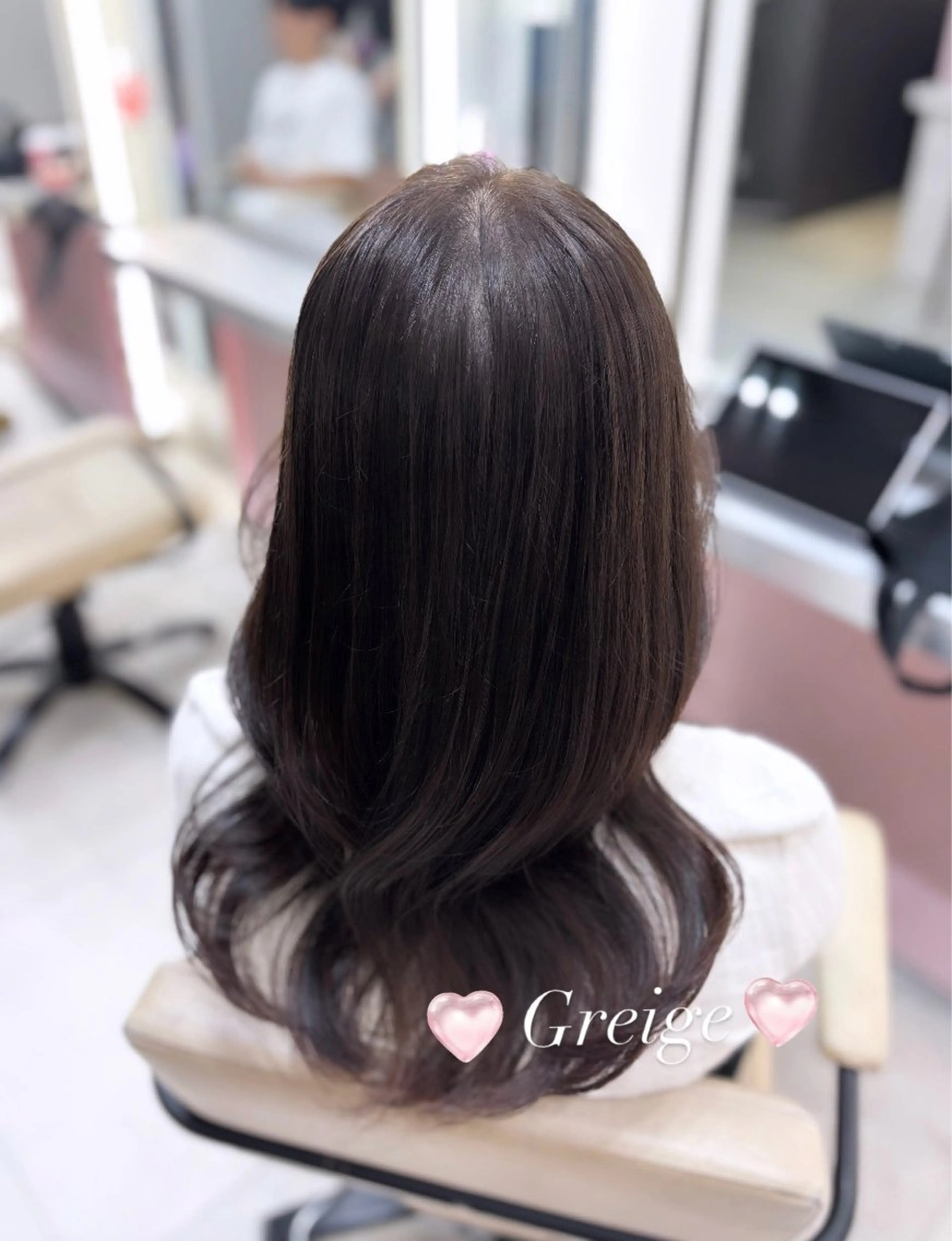 カラー グレージュ Euphoria銀座店所属・縮毛矯正/Wカラー 🎀𝐒𝐀𝐊𝐈のヘアスタイル