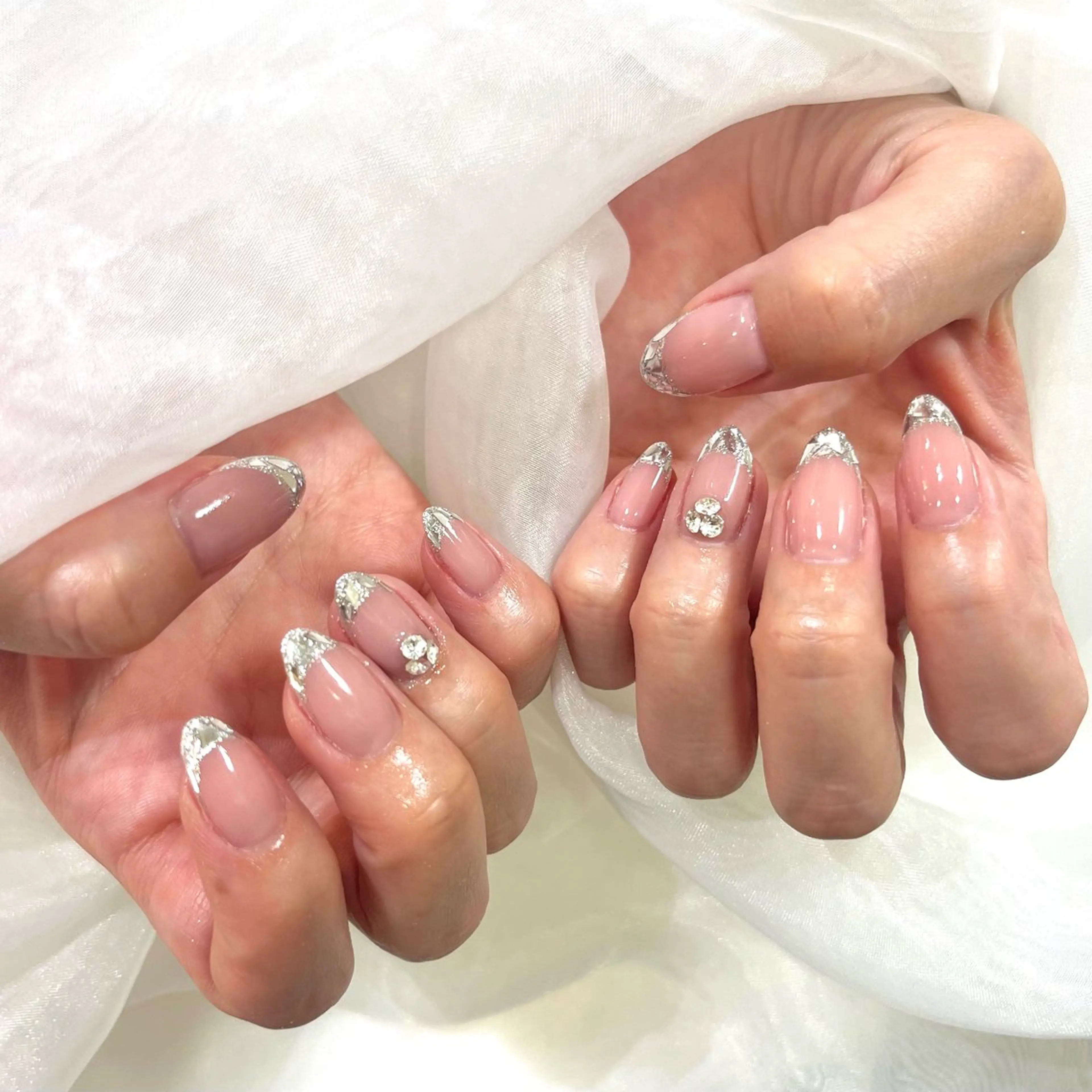 ネイル フレンチネイル ガラスフレンチ ハンドネイル éclat-nail salon-所属・松本 ゆみかのネイルデザイン