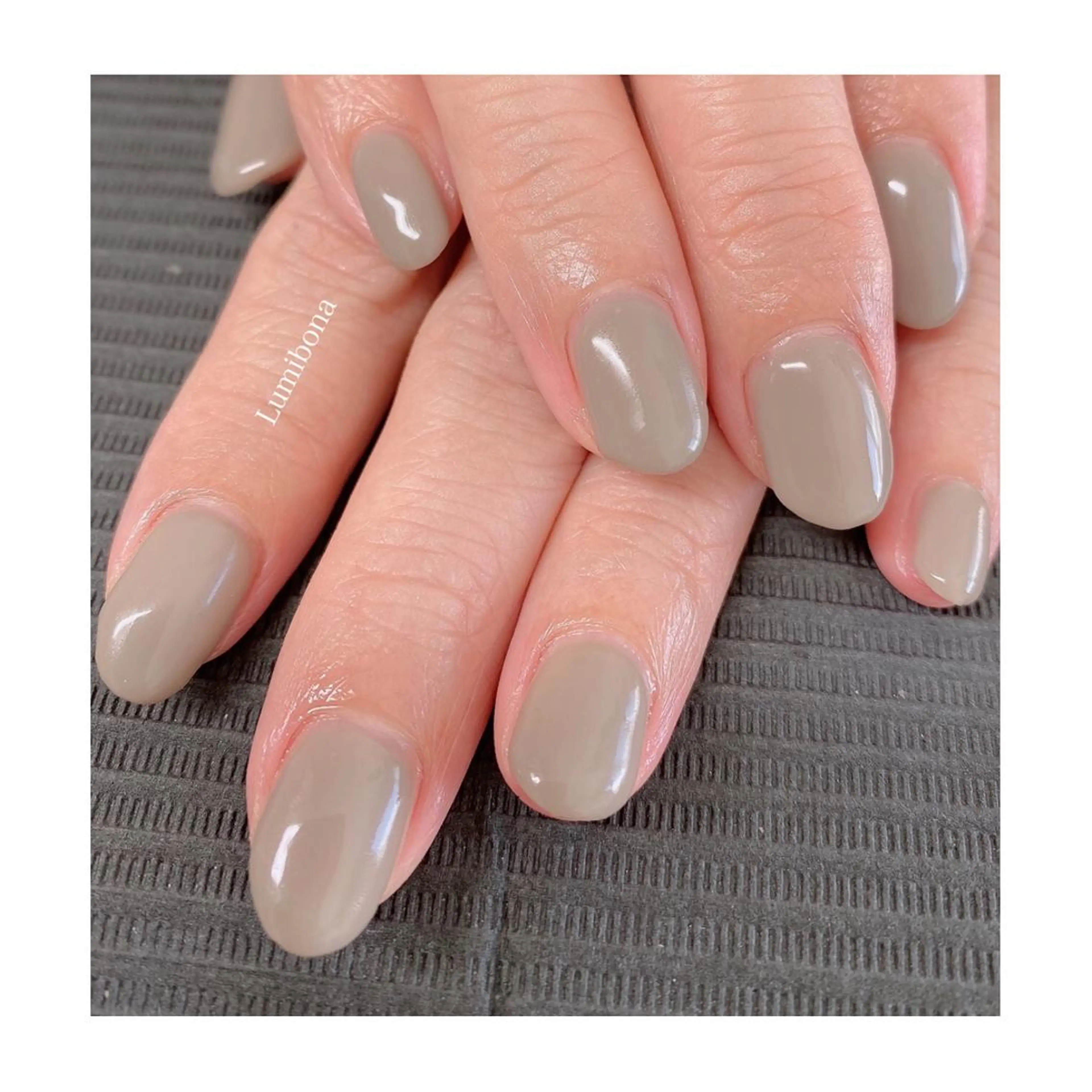ネイル Lumibona ピールオフ専門店のネイルデザイン