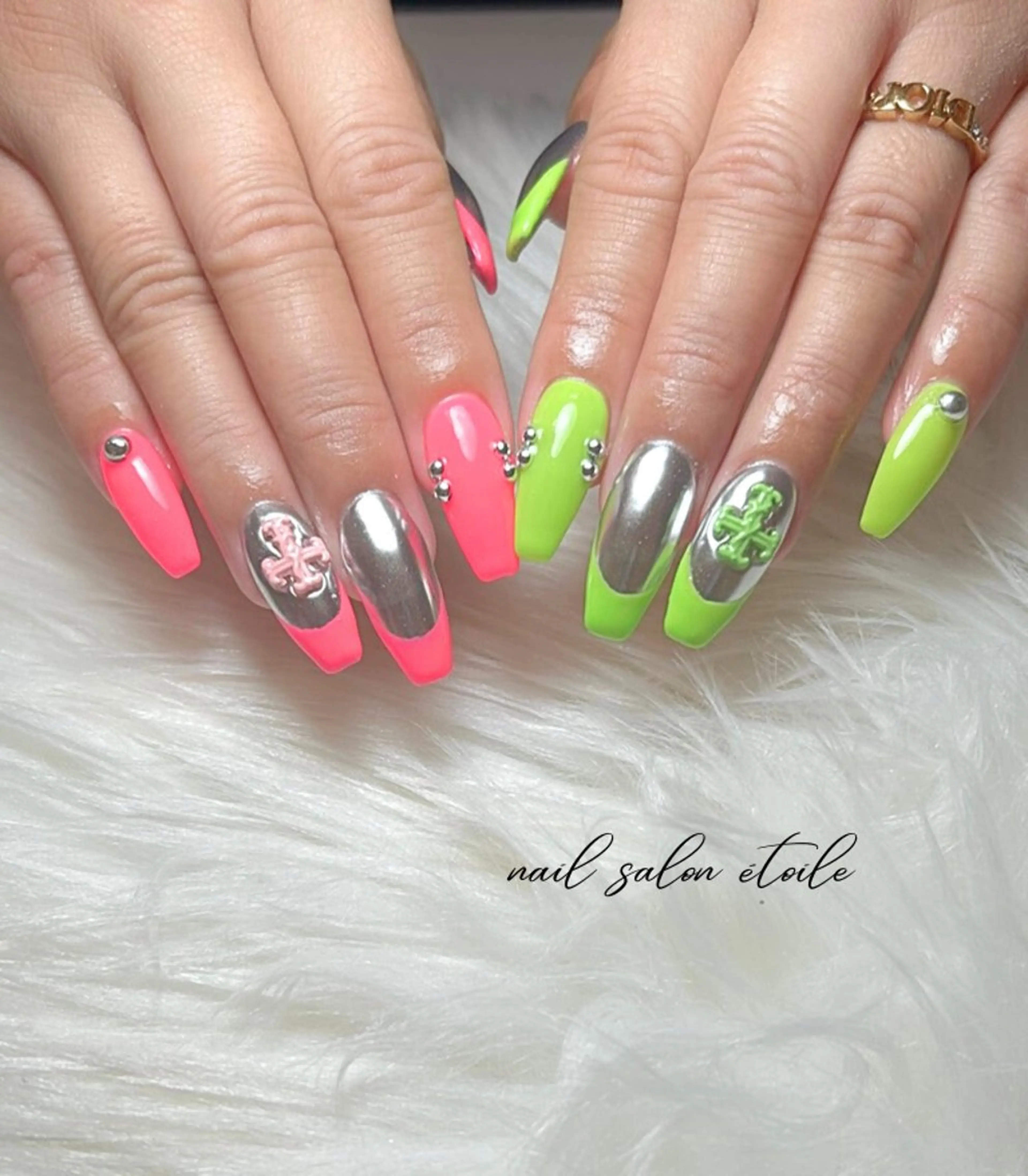 ネイル 長さ出し フレンチネイル グリーン ロングネイル ミラーネイル ハンドネイル nail salon étoileのネイルデザイン