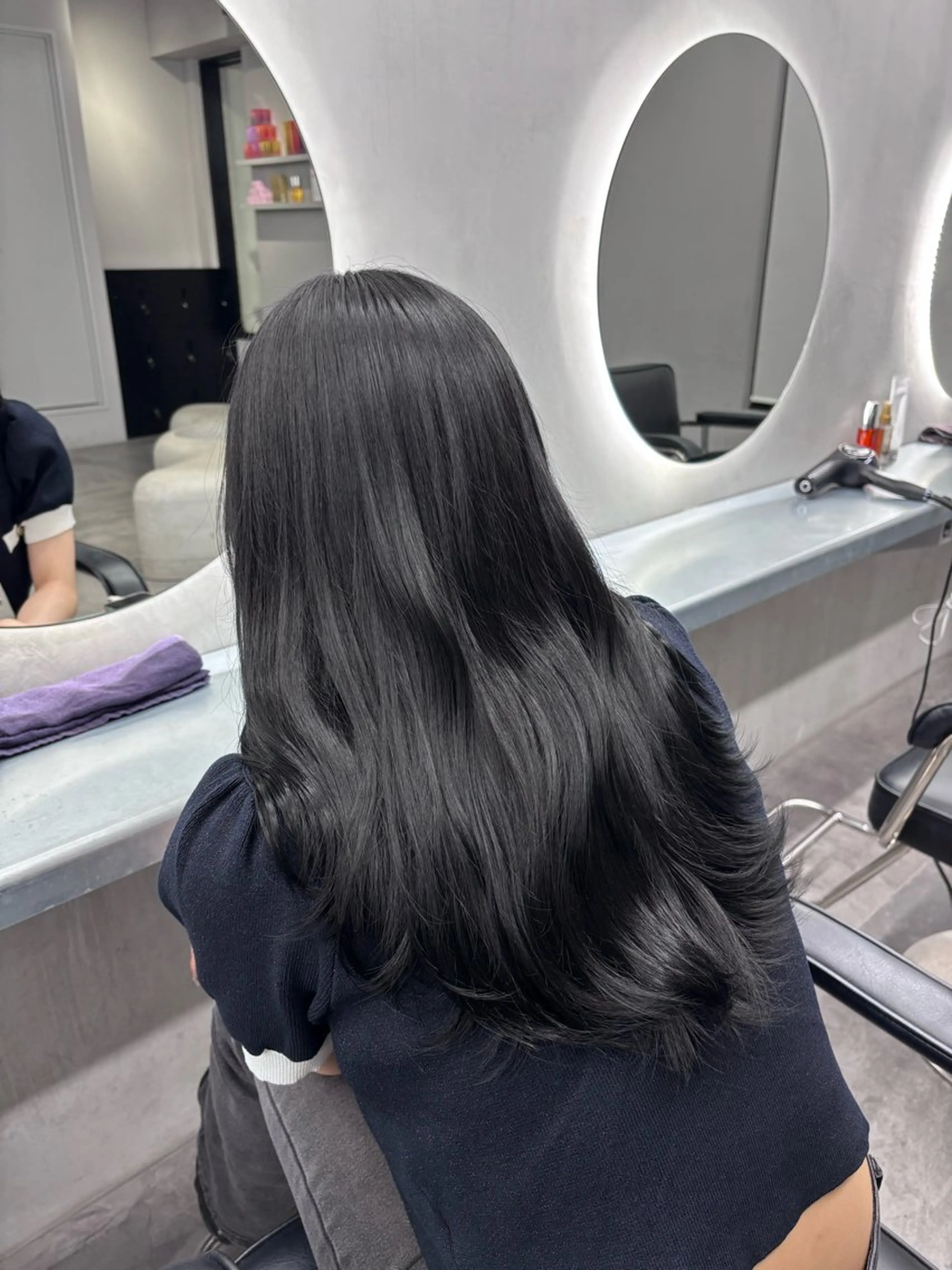 カラー 黒髪 ブルーカラー ブルーブラック ヘアカラー トリートメント ヘッドスパ ヘアセット 透明感/グレージュ/ ベージュ/るな🪽のヘアスタイル