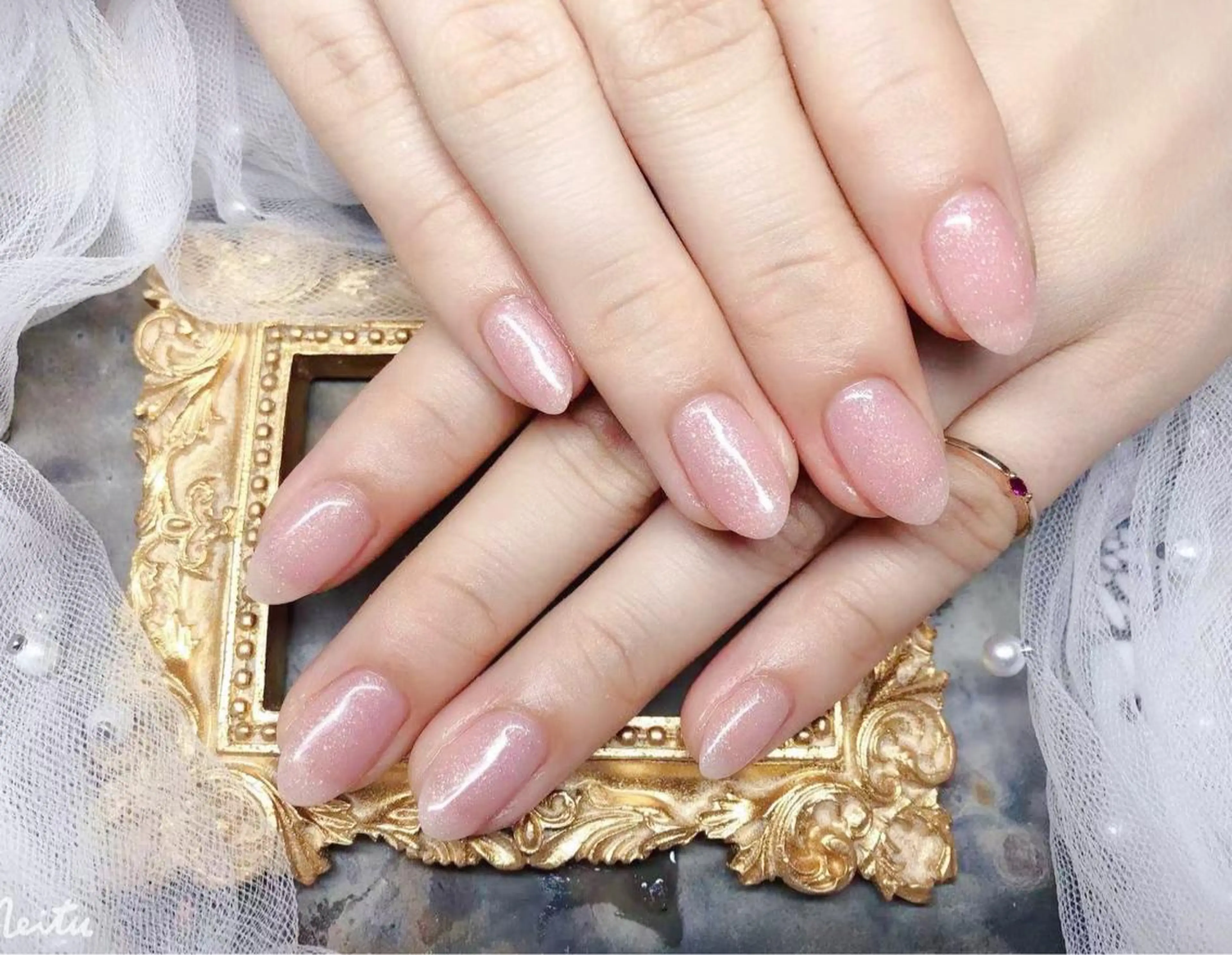 ネイル ハンドネイル マジックミラー所属・マジック ミラーのネイルデザイン