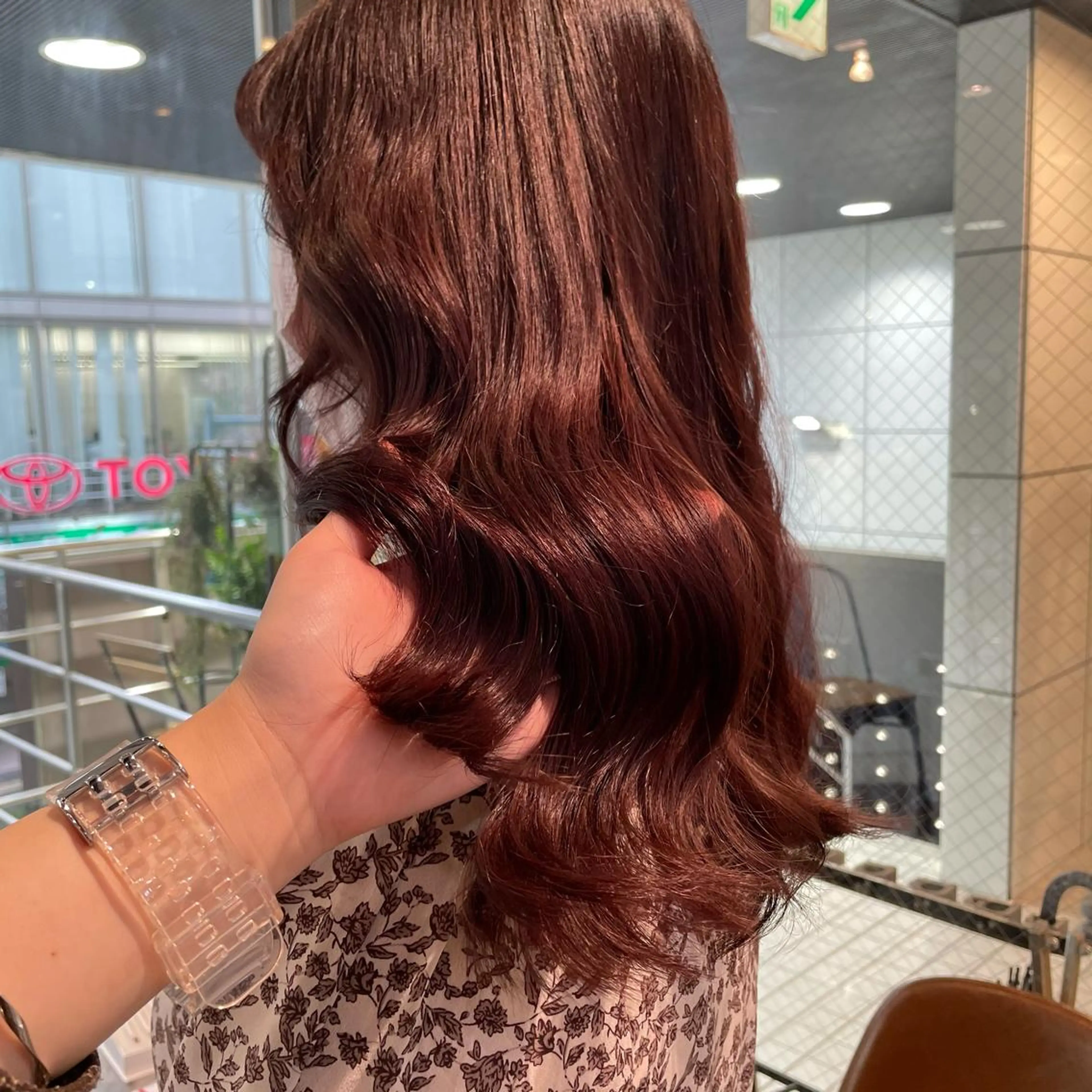 ロング カラー ピンクカラー ヨシンモリ ヘアカラー 韓国ヘア🦋 MIYUのヘアスタイル