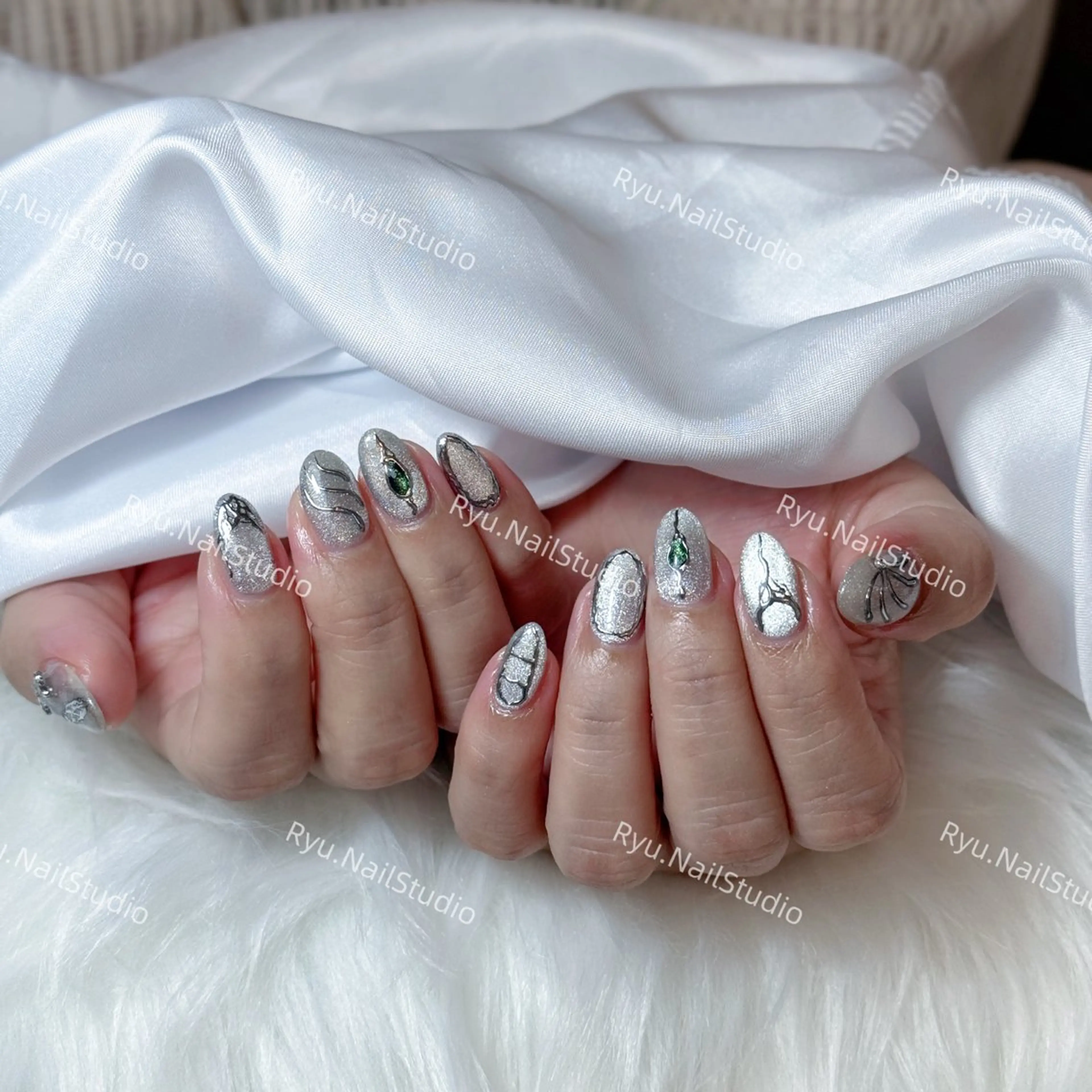 ネイル アートネイル ジェルネイル ニュアンスネイル シンプルネイル ネイルチップ Ryu Nail Studio所属・Ryu Nail 新大久保のネイルデザイン