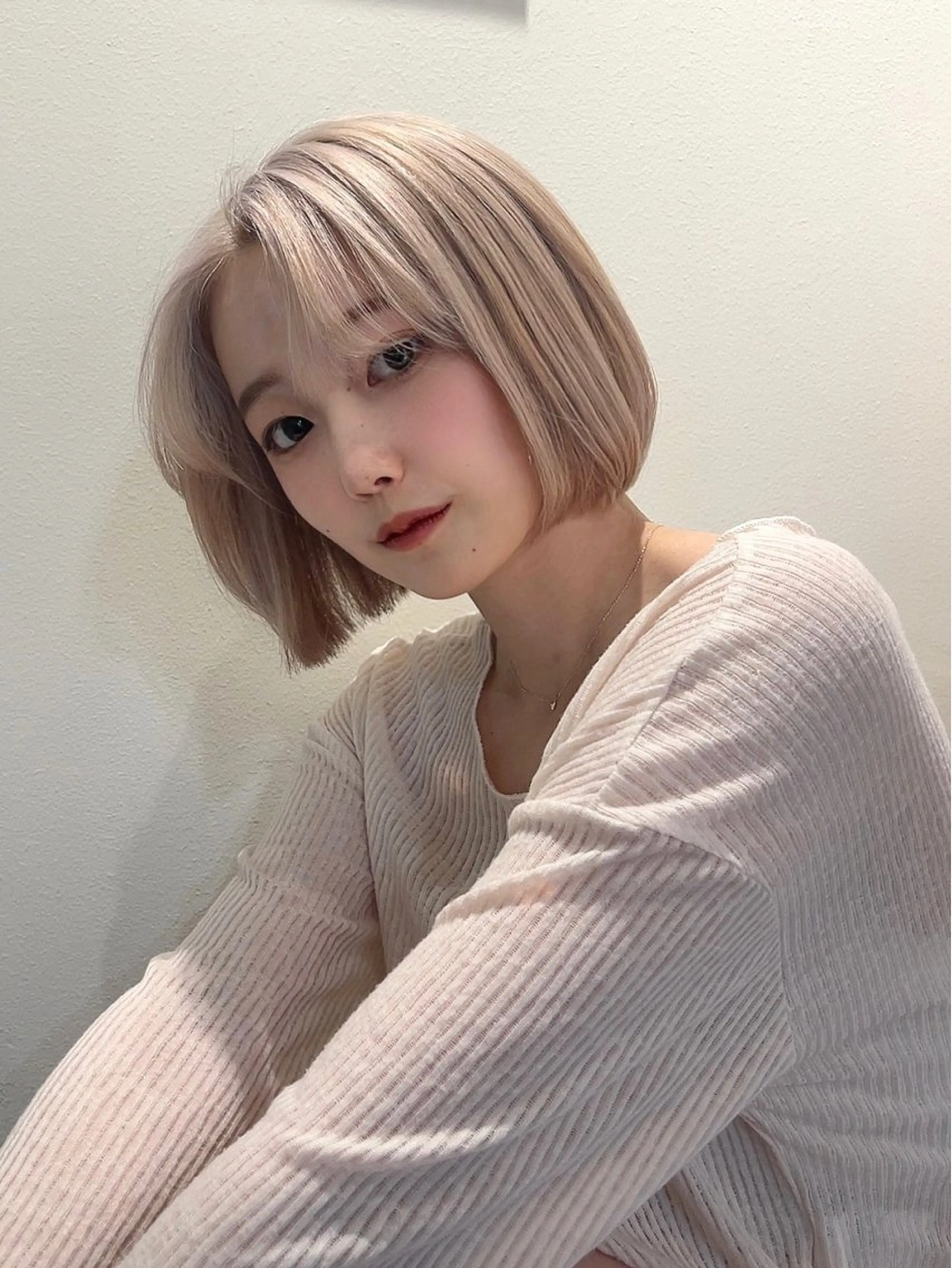 ミディアム カラー ブリーチ ヘアカラー 若月 あやかのヘアスタイル