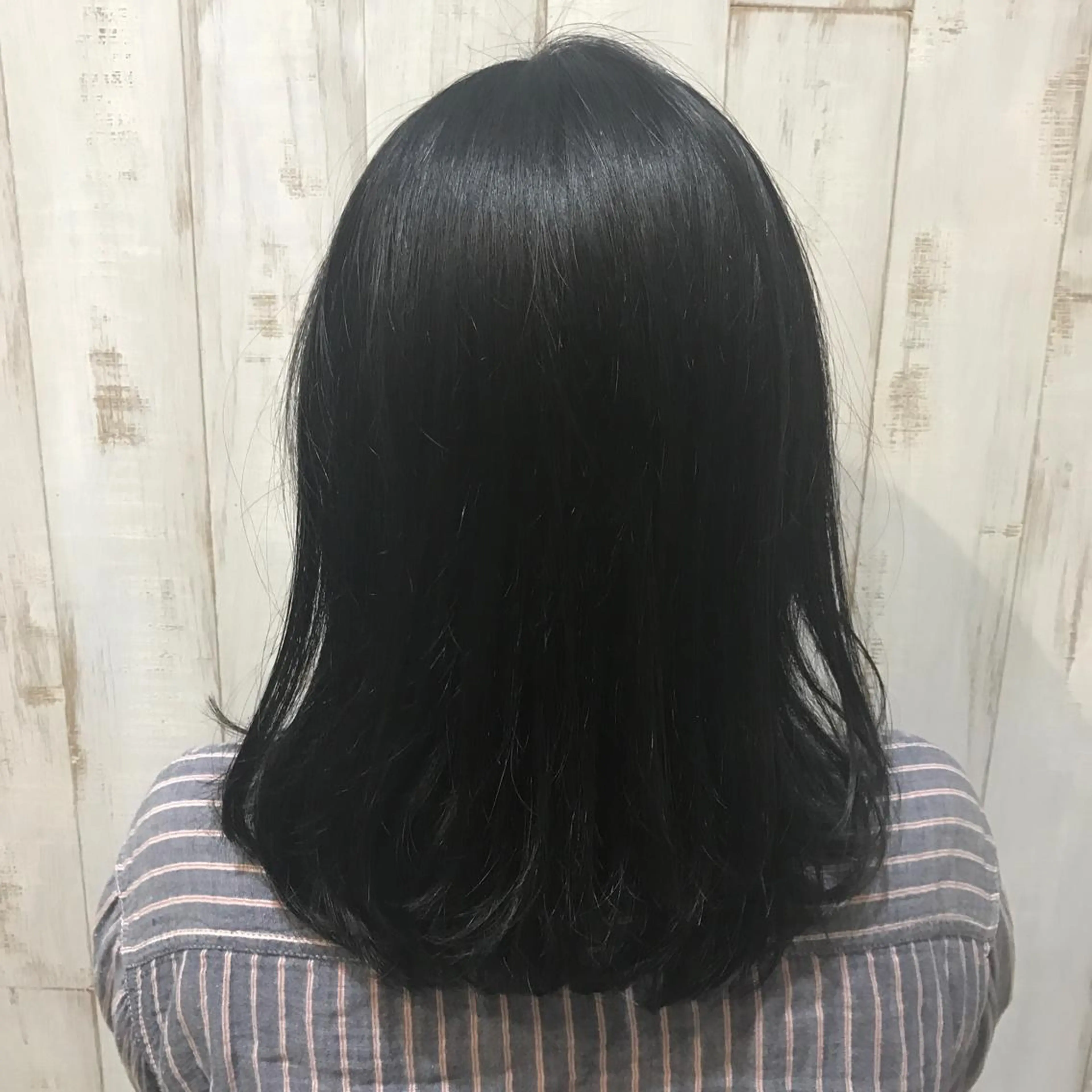 ミディアム 庄司 美佑樹のヘアスタイル