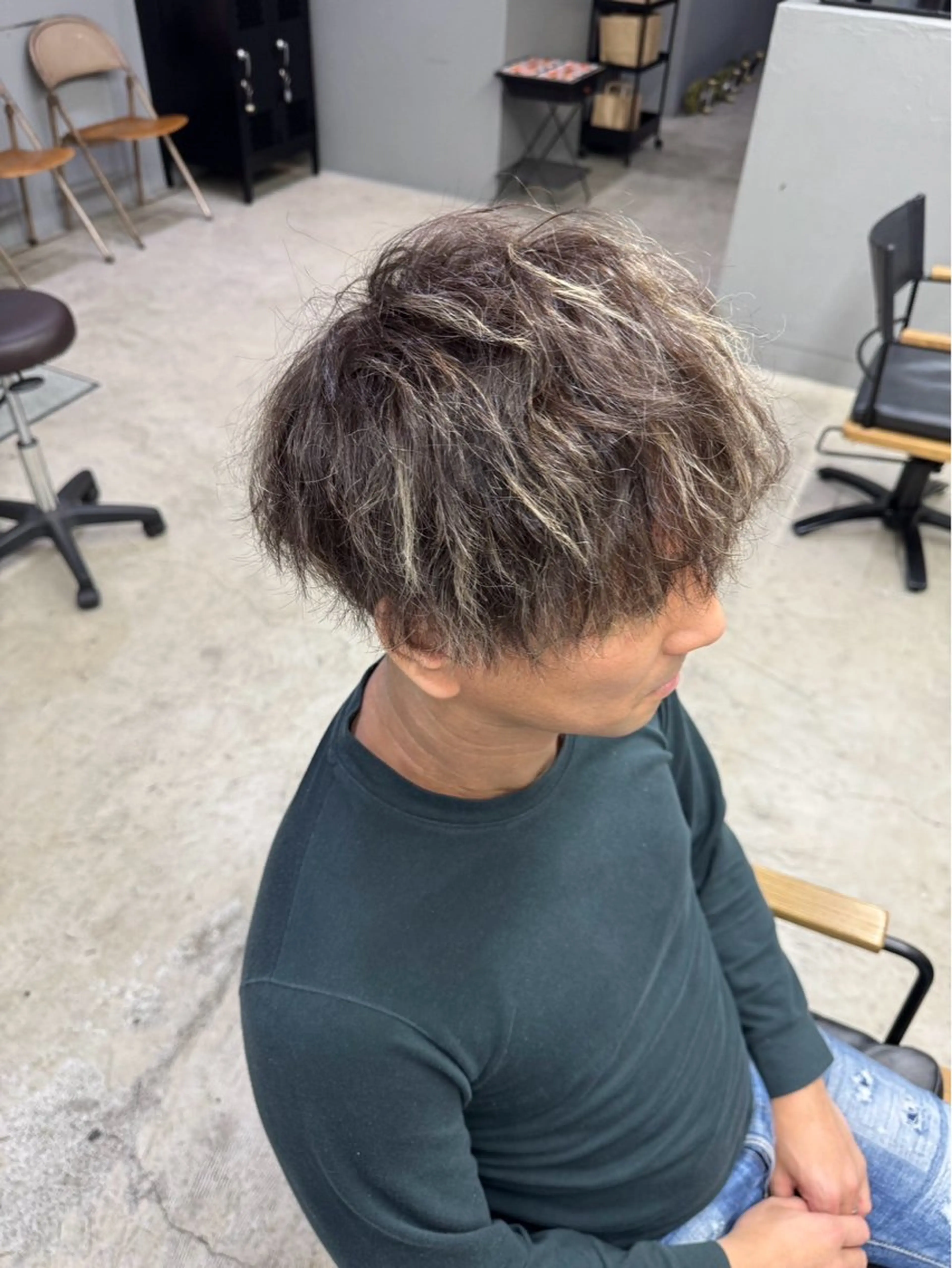 ミディアム カラー パーマ カット パーマ メンズ専門サロン wokeのヘアスタイル