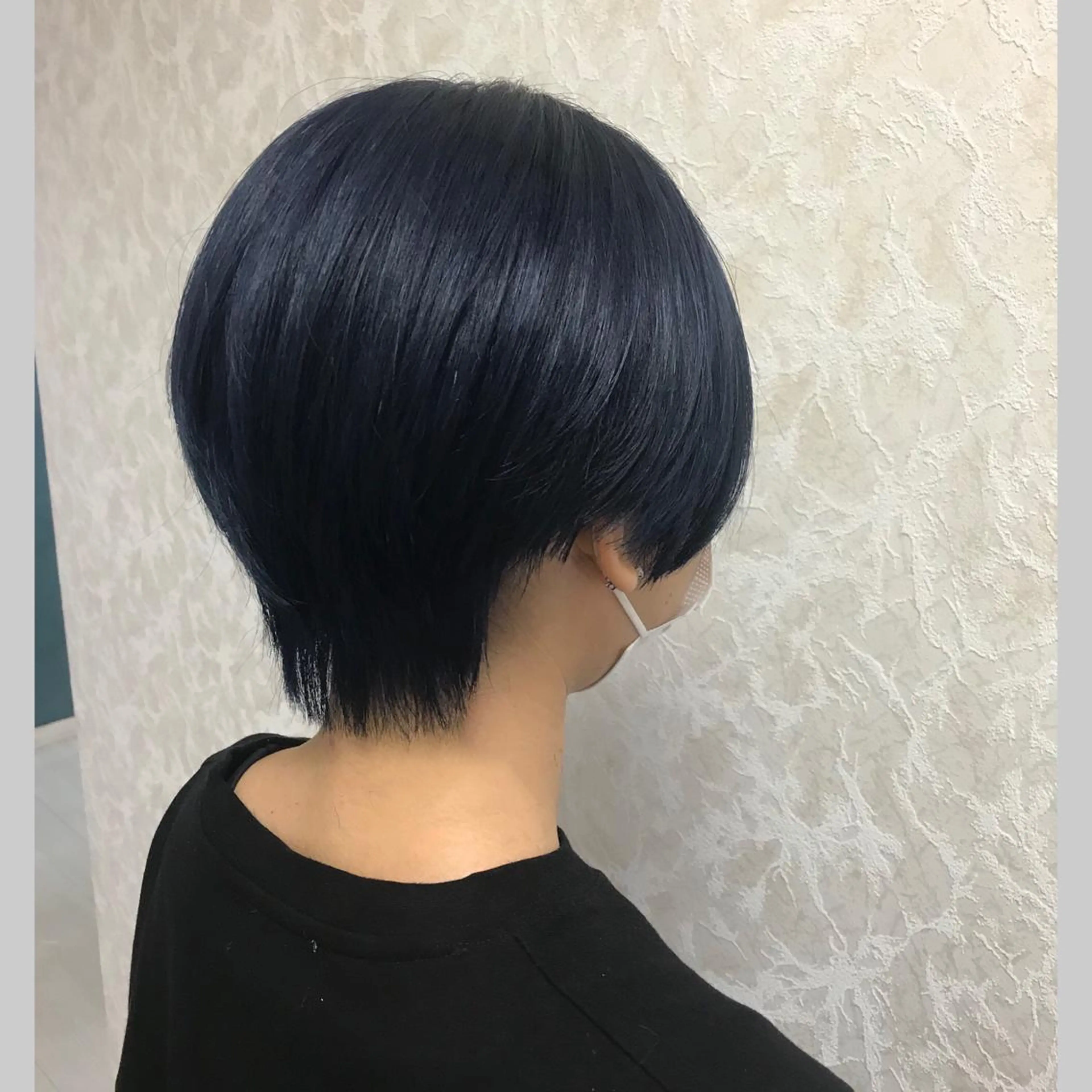 セミロング カラー ブルーカラー ネイビーカラー カット ヘアカラー トリートメント ブリーチ/髪質改善/ レイヤー/YUTO‎のヘアスタイル