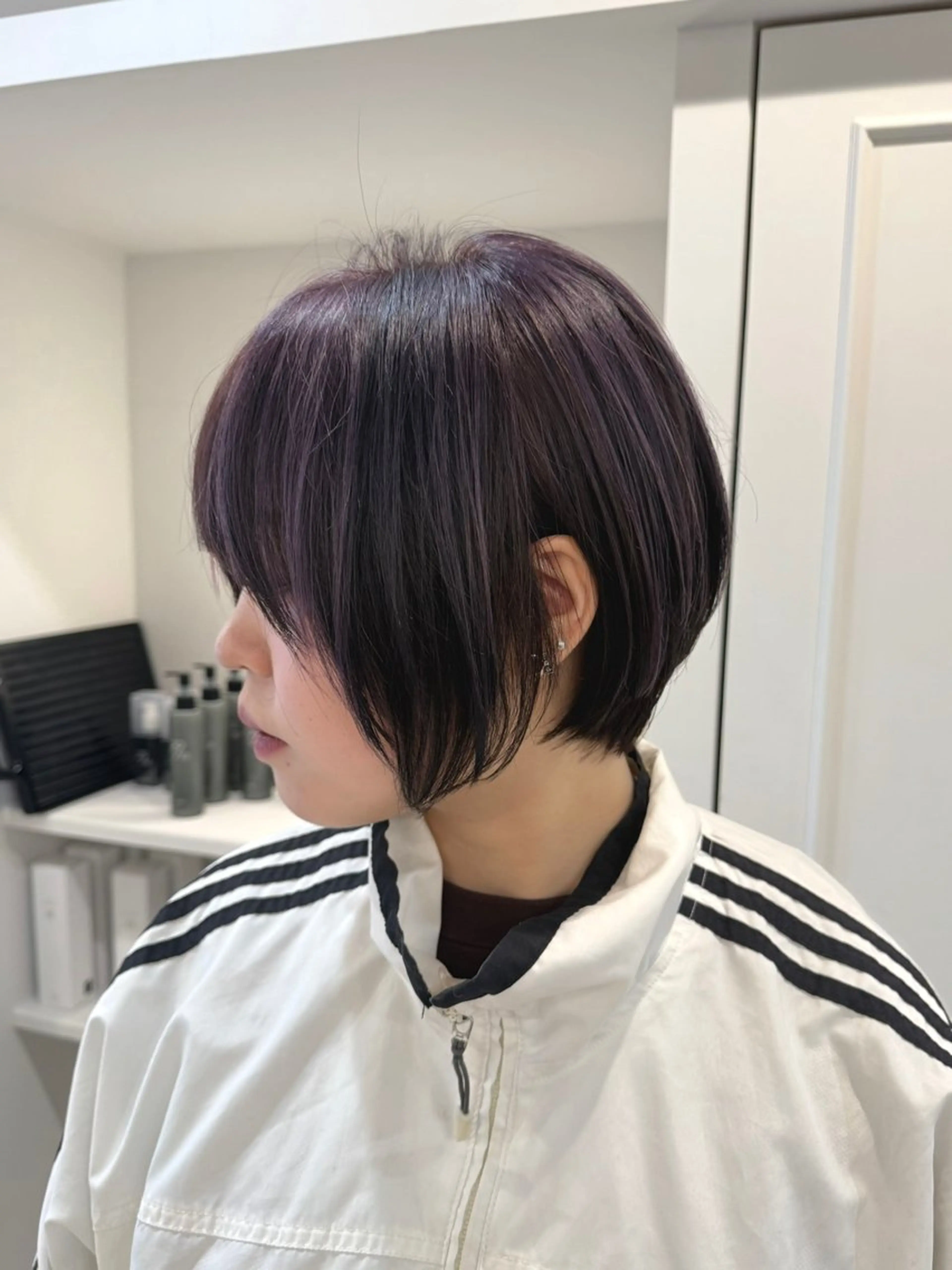 ショート カラー ヘアアレンジ ブリーチ ケアブリーチ ディープパープル パープルカラー ショートヘア カット ヘアカラー SALOWIN京都河原町Suite店所属・外国人風レイヤー/ ハイトーンSHUのヘアスタイル