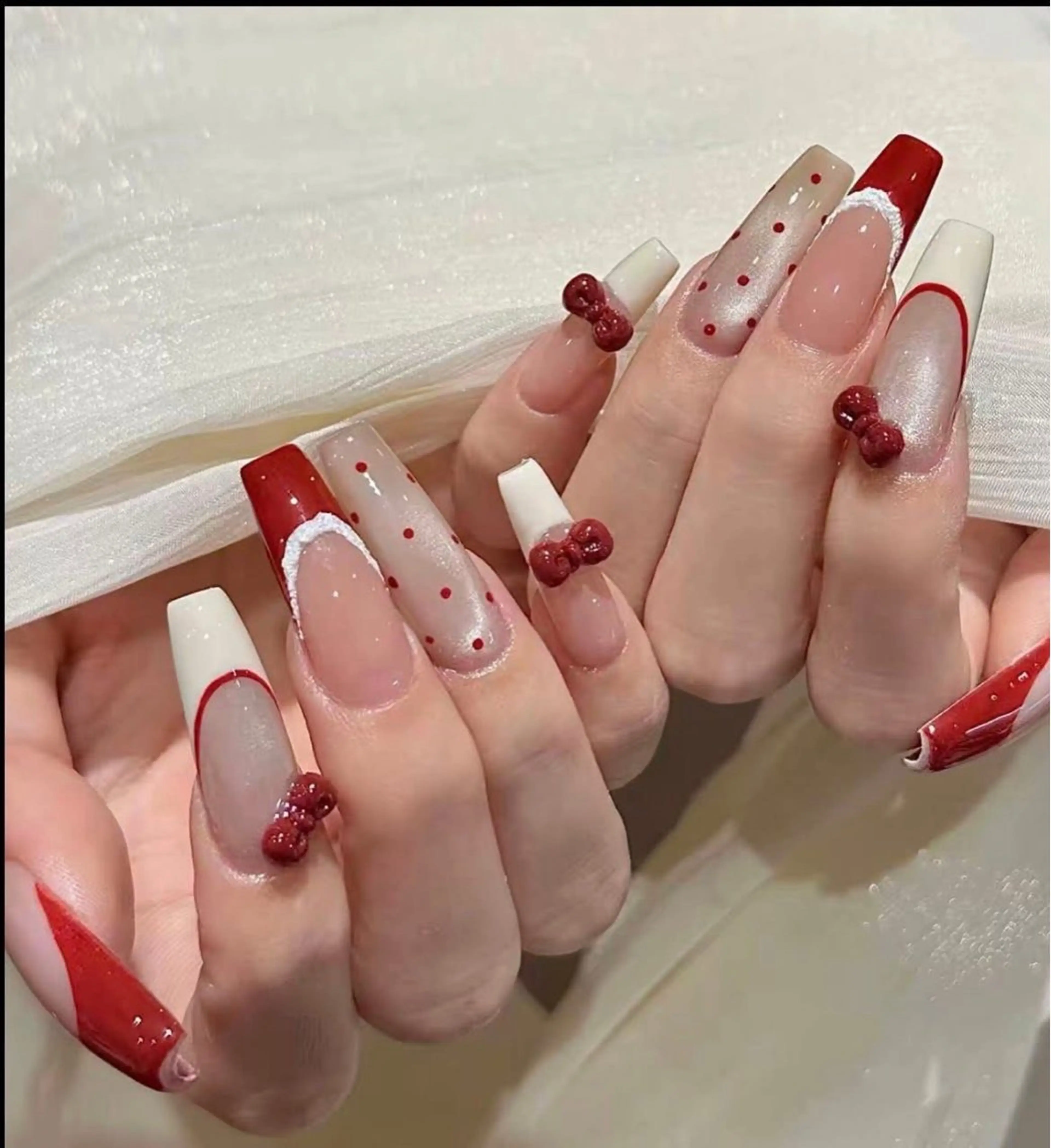 ミディアム HOANG NAILのネイルデザイン