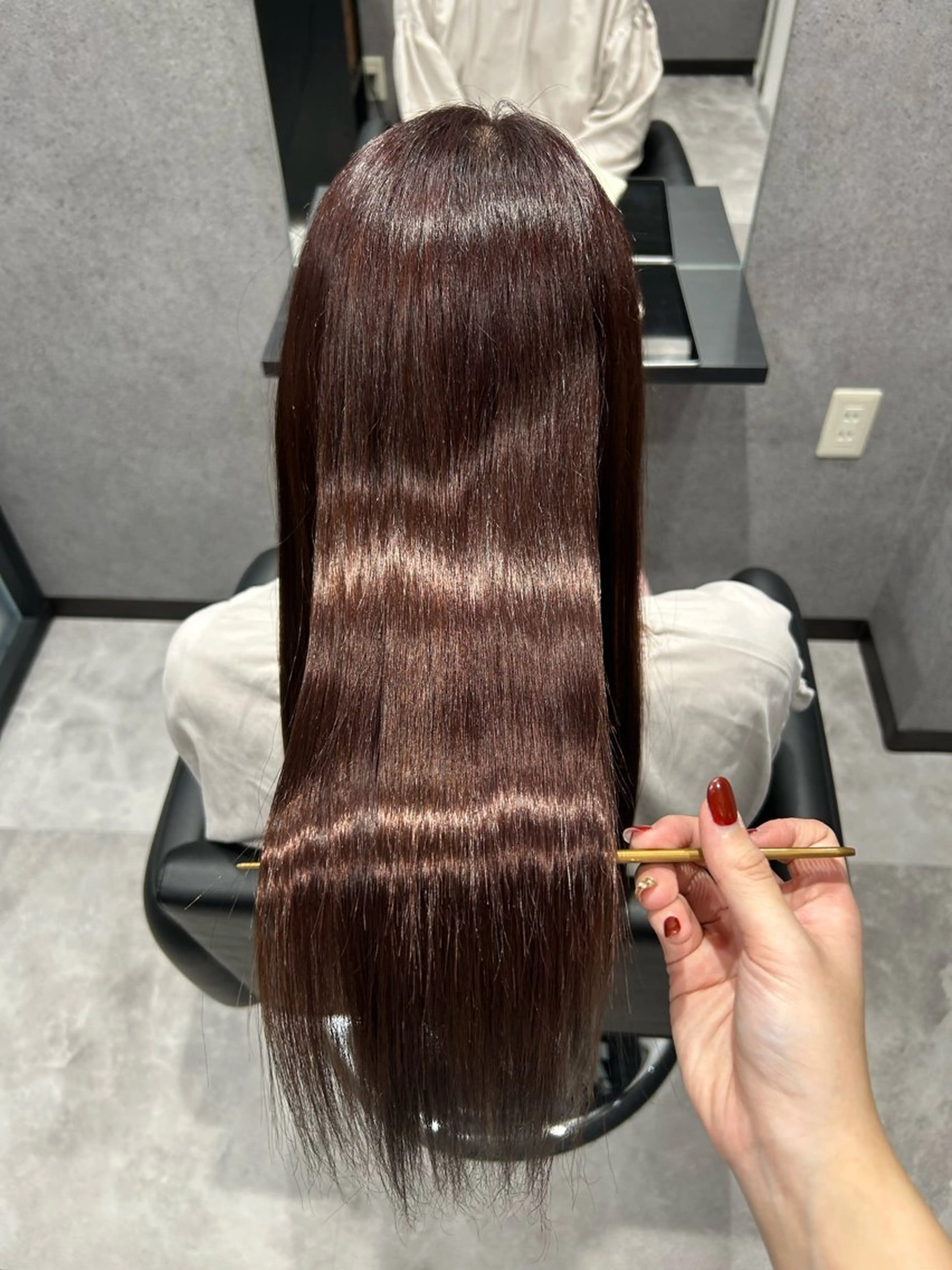 ロング カラー 佐野 彩音のヘアスタイル