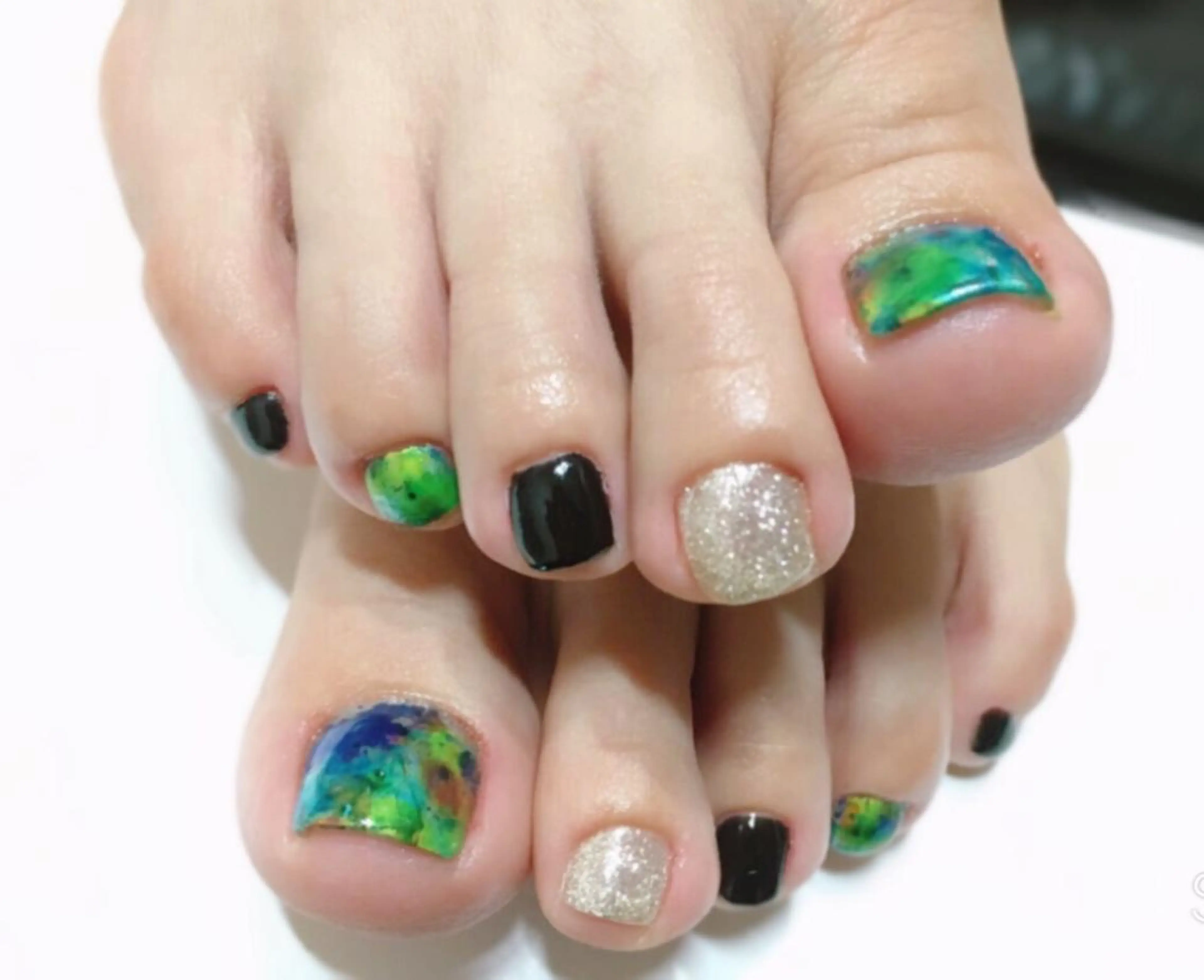 ネイル アートネイル フットネイル グリーン ニュアンスネイル u sのネイルデザイン