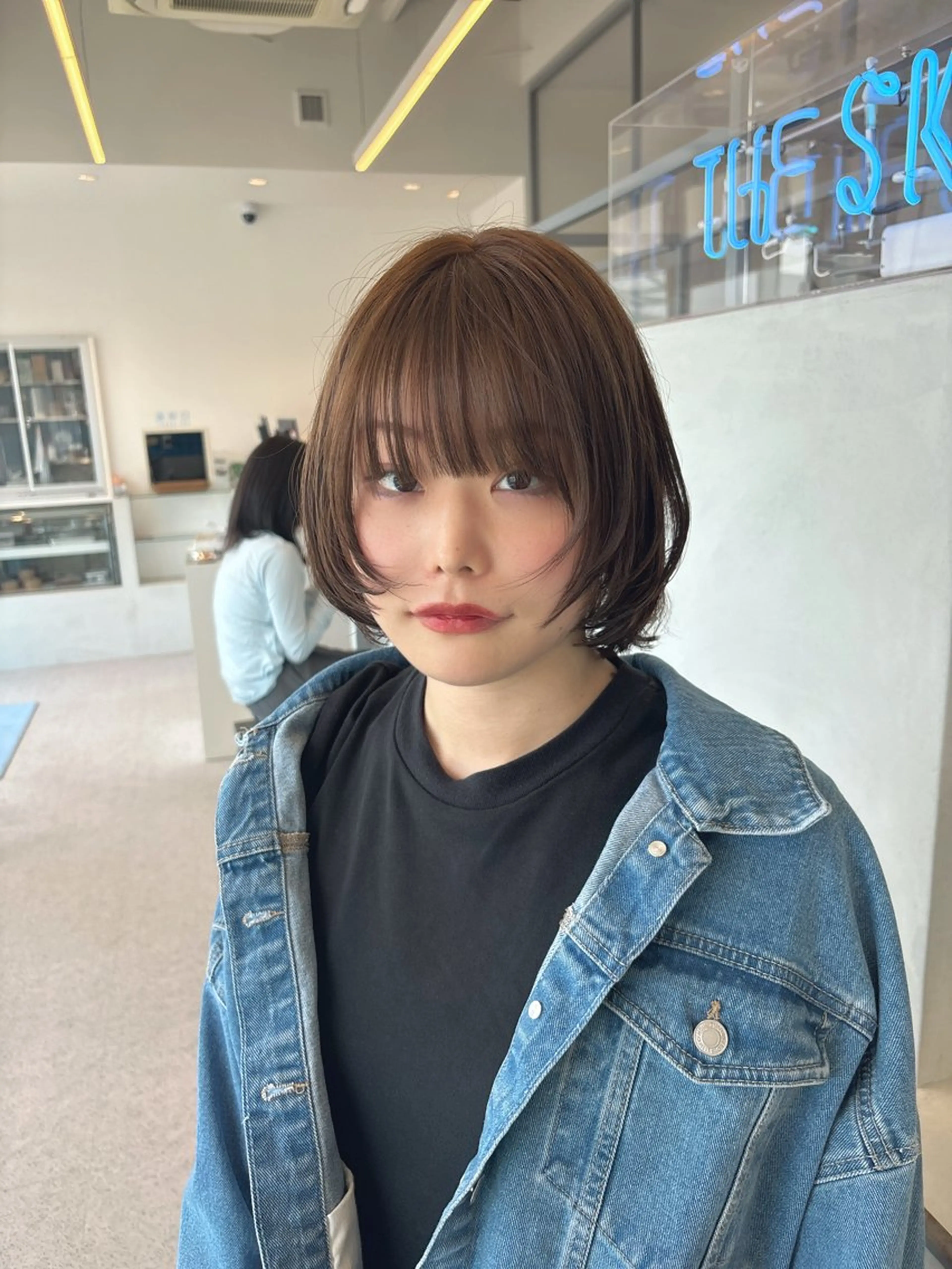 ショート カラー ベージュカラー ブリーチ ダブルカラー ブリーチなしカラー ボブ カット ヘアカラー THE SKY所属・中 海斗のヘアスタイル