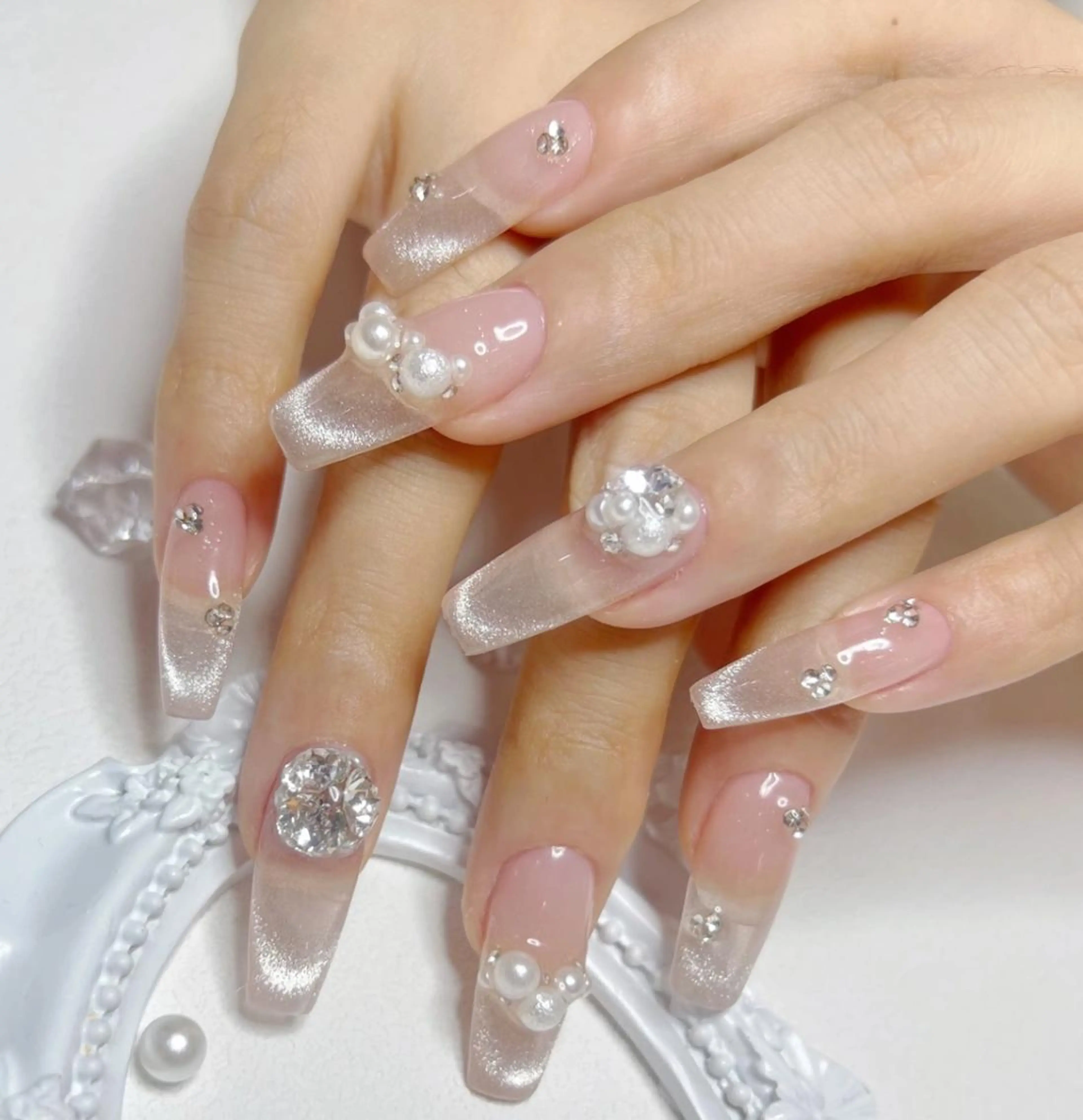 ネイル アートネイル 長さ出し ネイルチップ 💗キラネイル💗 モチ最高のネイルデザイン