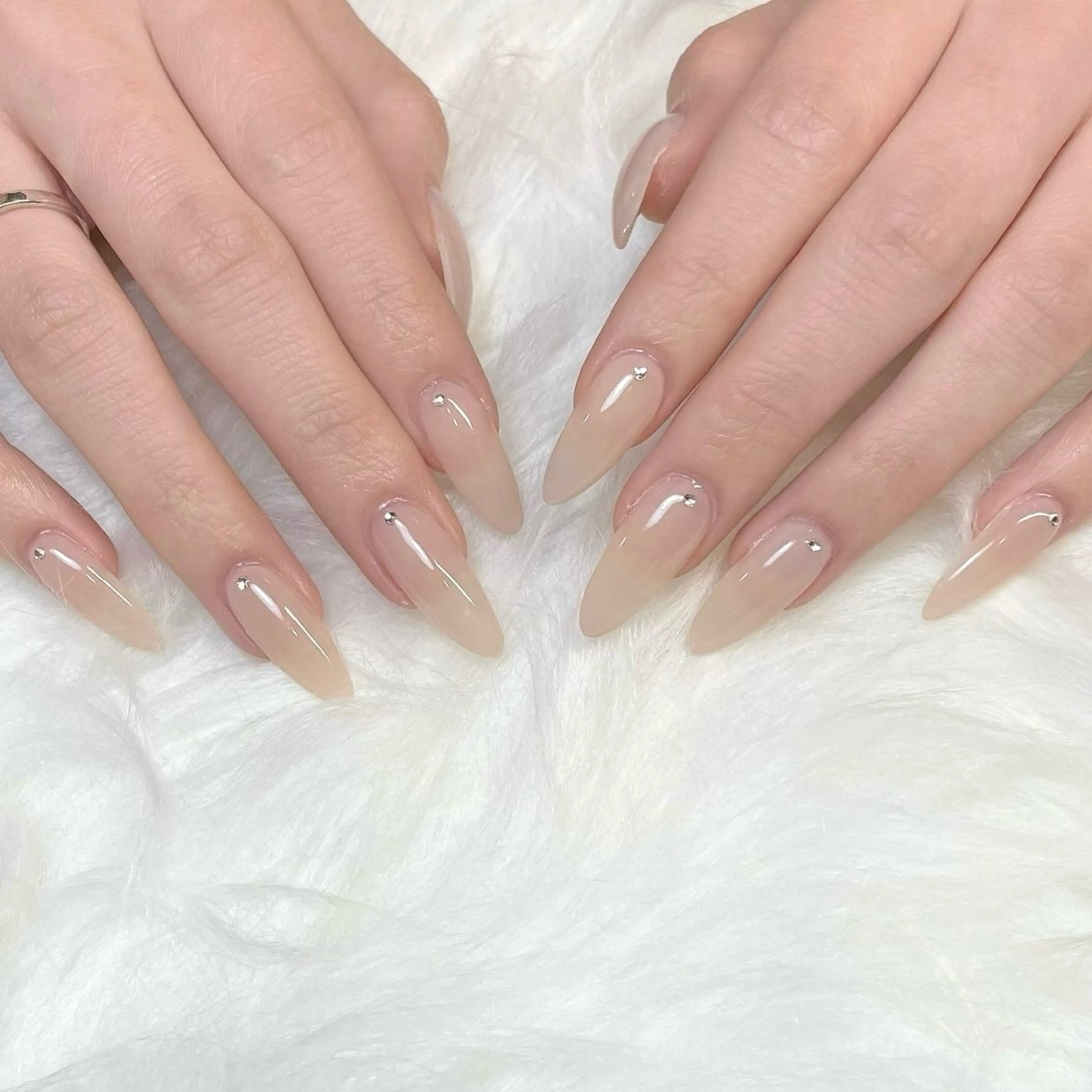 【朱音】ワンカラーの写真