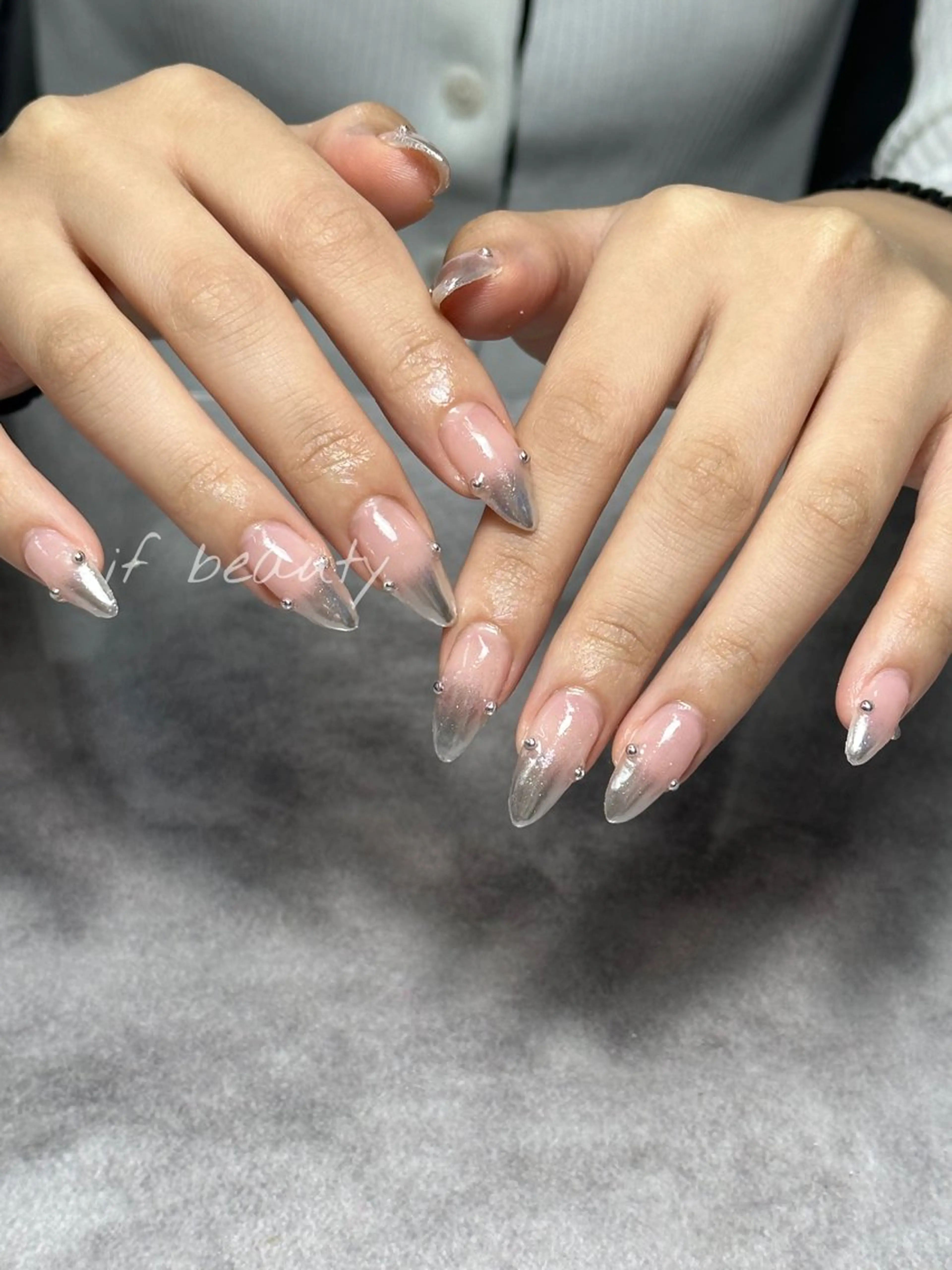 ネイル アートネイル ジェルネイル グラデーション パラジェル ワンホンネイル ハンドネイル if Hair＆Nail Salon所属・IKA /海外ネイル /個性派/ワンホンのネイルデザイン