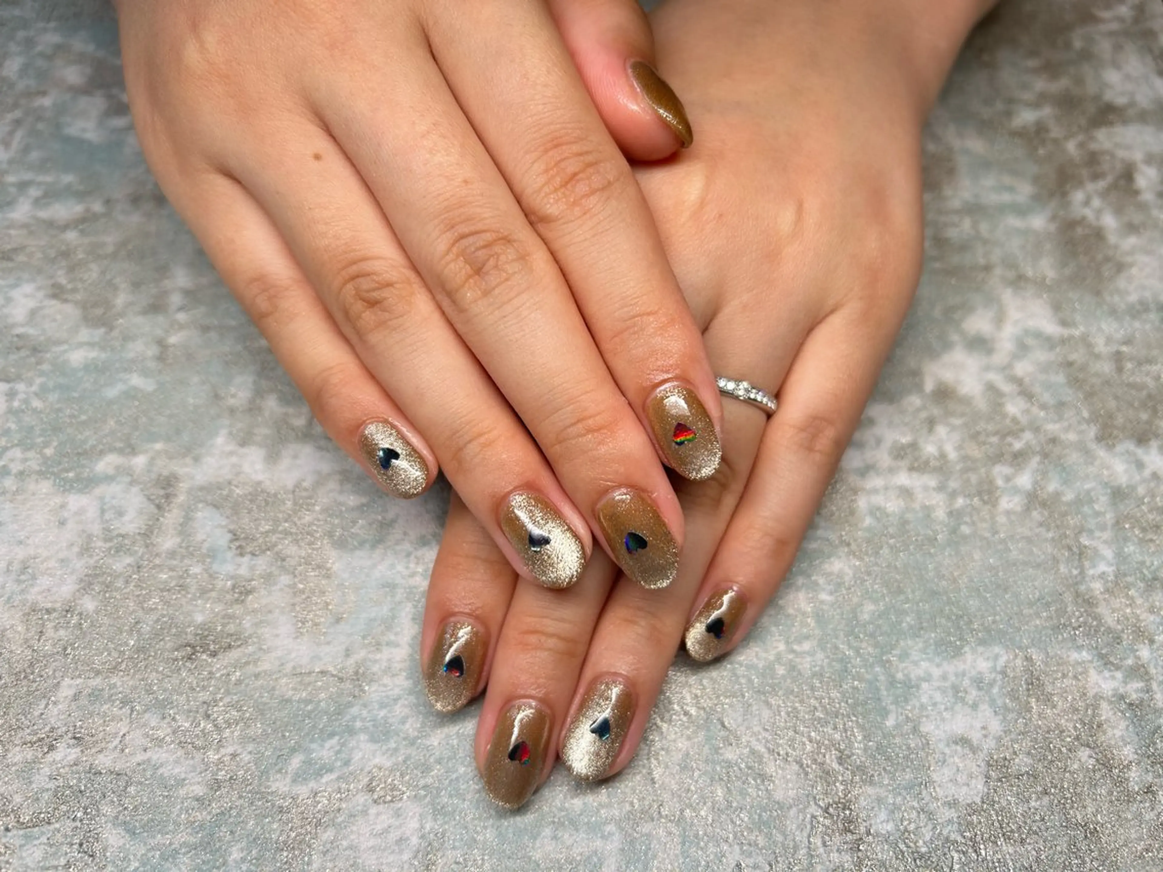 ネイル ハート ワンカラーネイル Lisa’s Salonのネイルデザイン