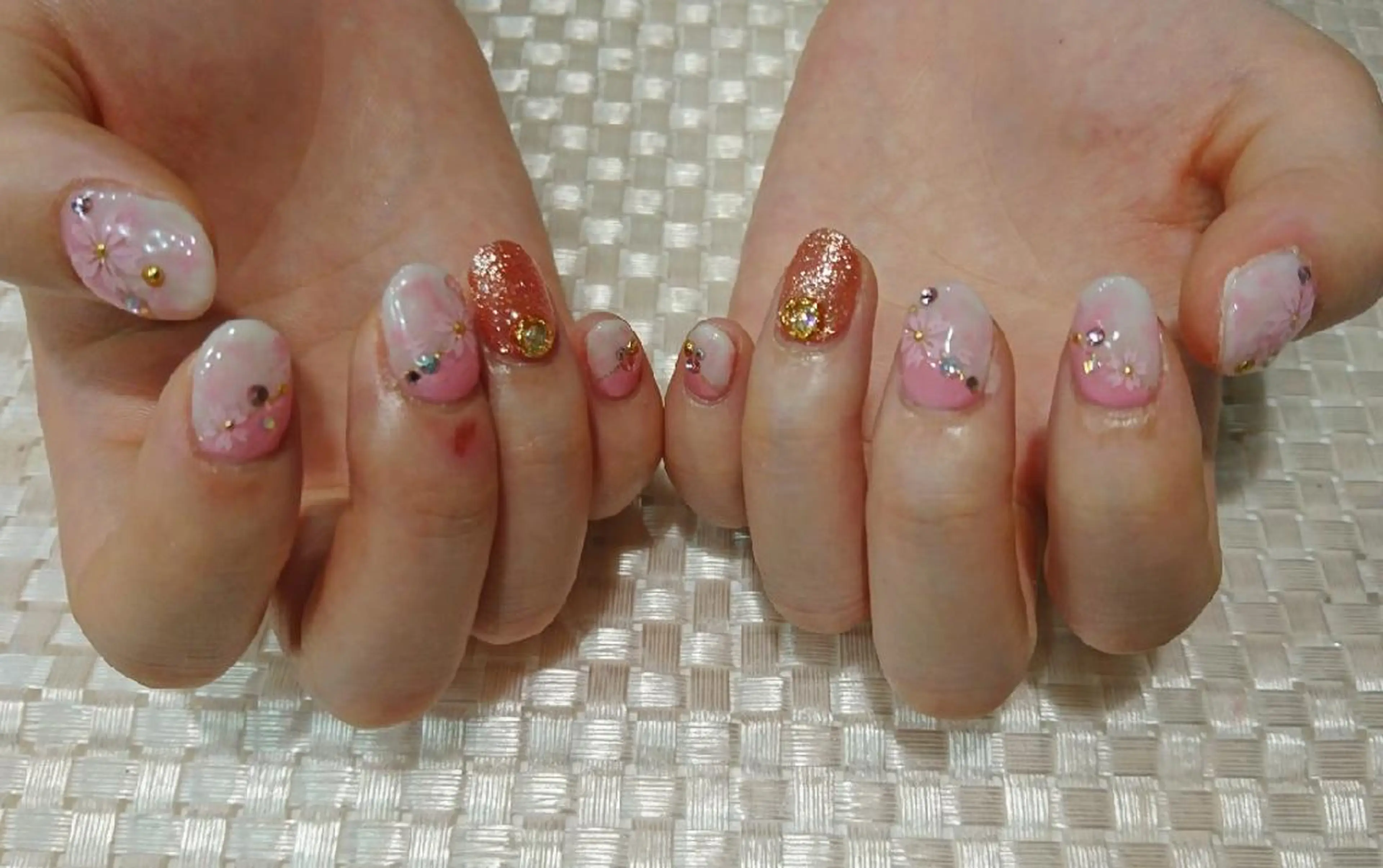 ネイル みー shakushiroのネイルデザイン