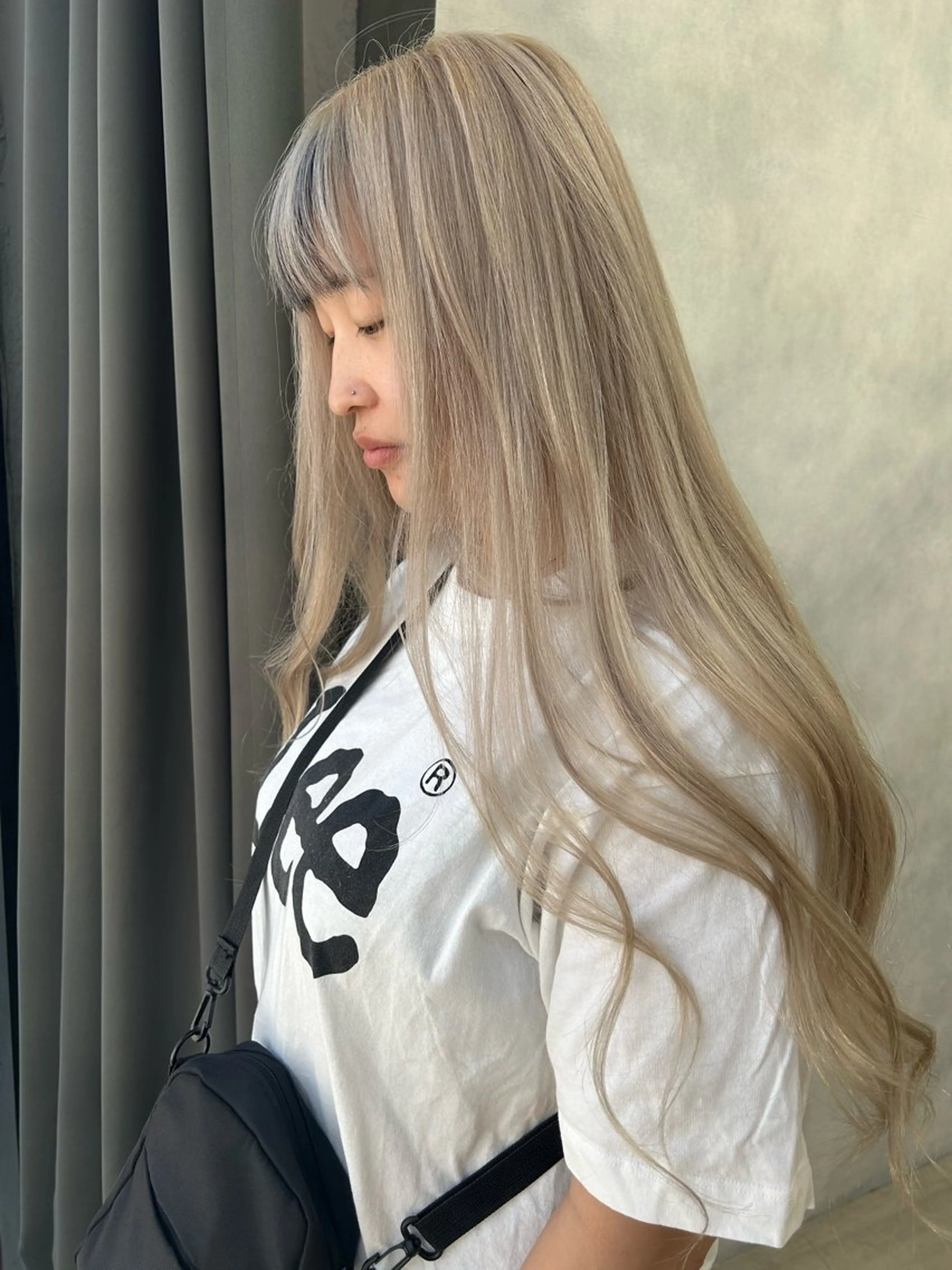 ロング カラー カット ヘアカラー トリートメント ✨ブリーチ特化✨ 💚Acchon💚のヘアスタイル