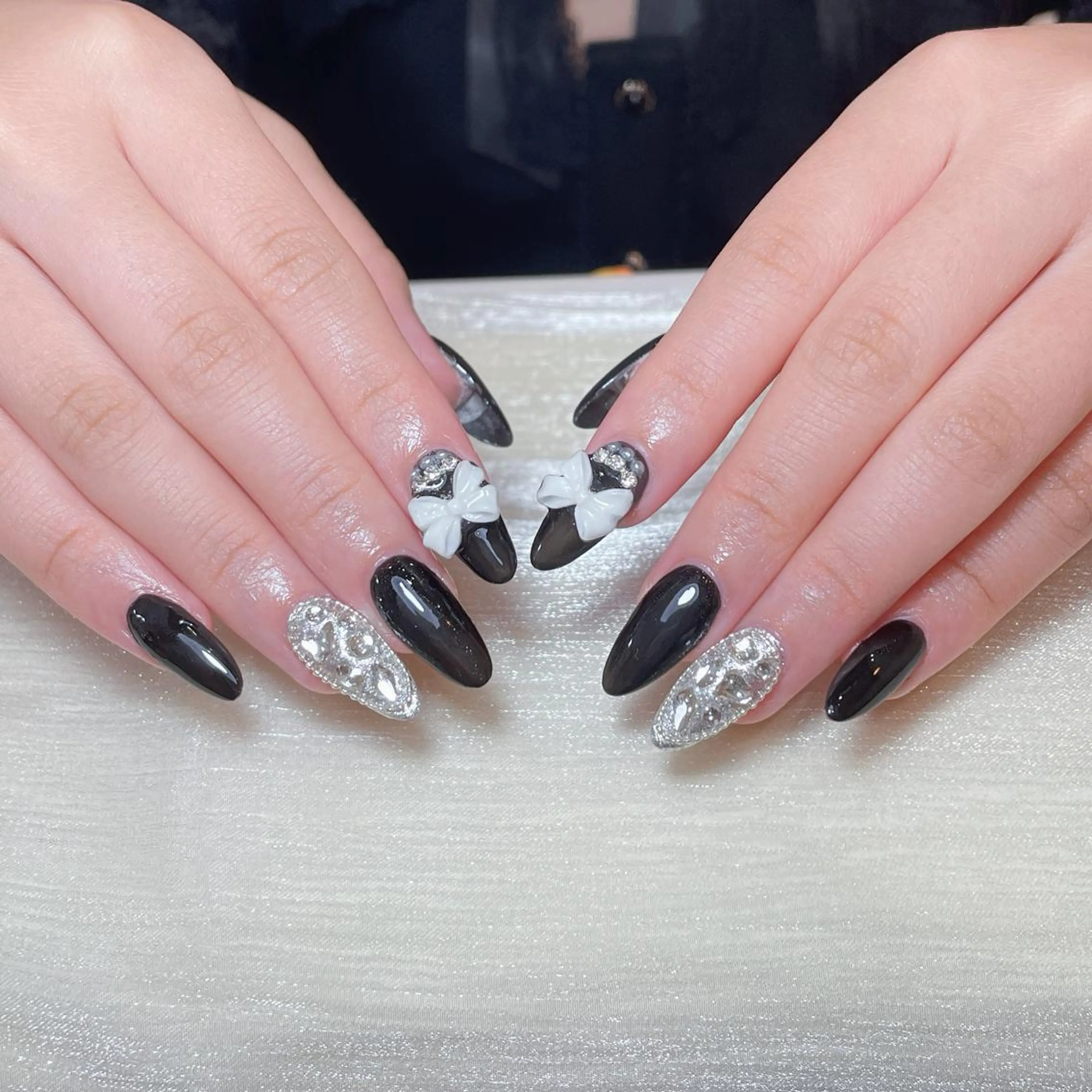 ネイル アートネイル オーロラネイル ガーリー キラキラネイル 韓国ネイル ハンドネイル DIAMOND NAILMANAMIのネイルデザイン