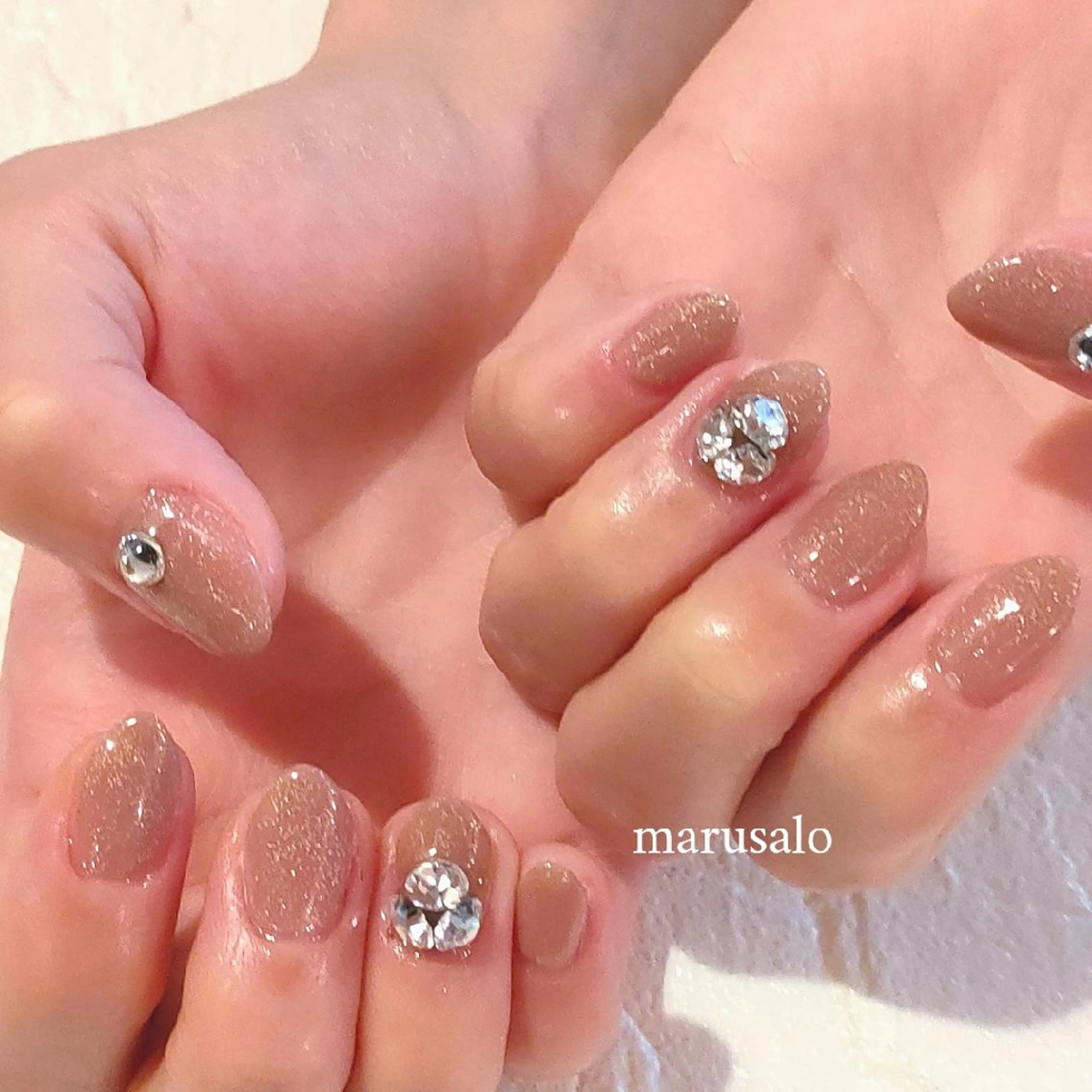 ネイル キラキラネイル ラメ(グリッター) ワンカラーネイル ストーンネイル ブライダルネイル ハンドネイル marusalo nailのネイルデザイン