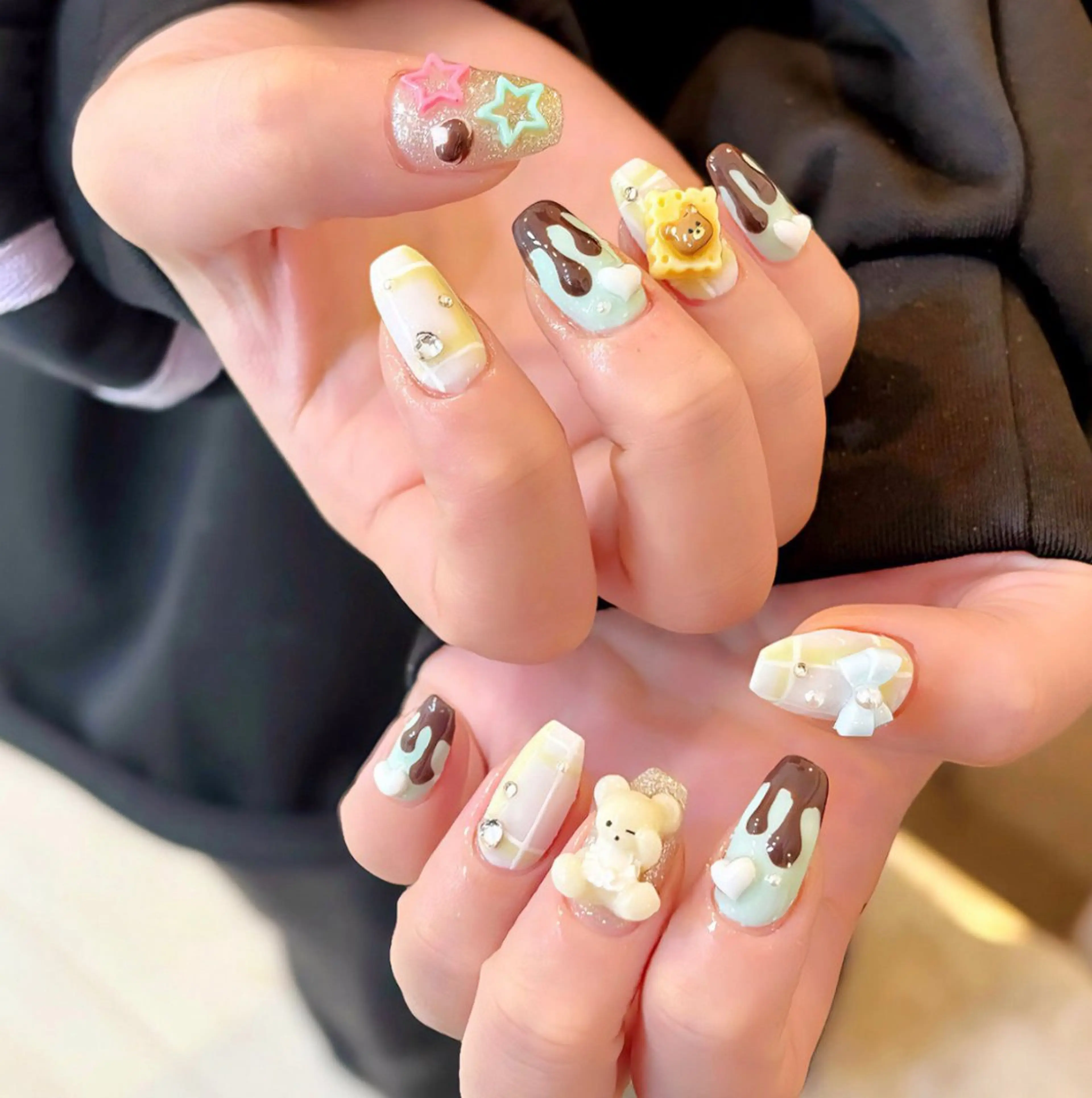 ネイル 長さ出し フレンチネイル 韓国ネイル レース マグネットネイル ハンドネイル 高橋 ユキのネイルデザイン