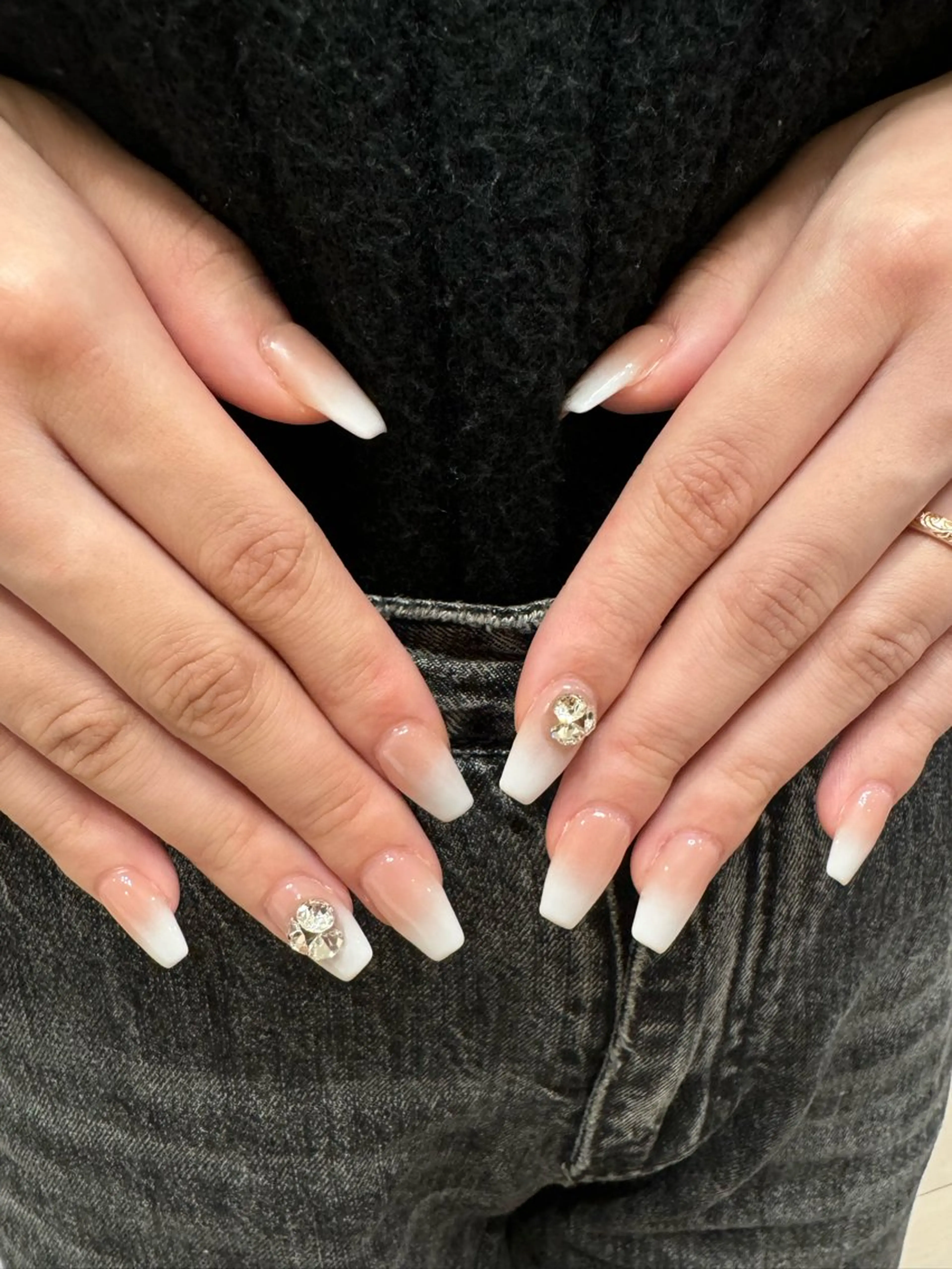 ネイル ハンドネイル ZHU_ STUDIOのネイルデザイン