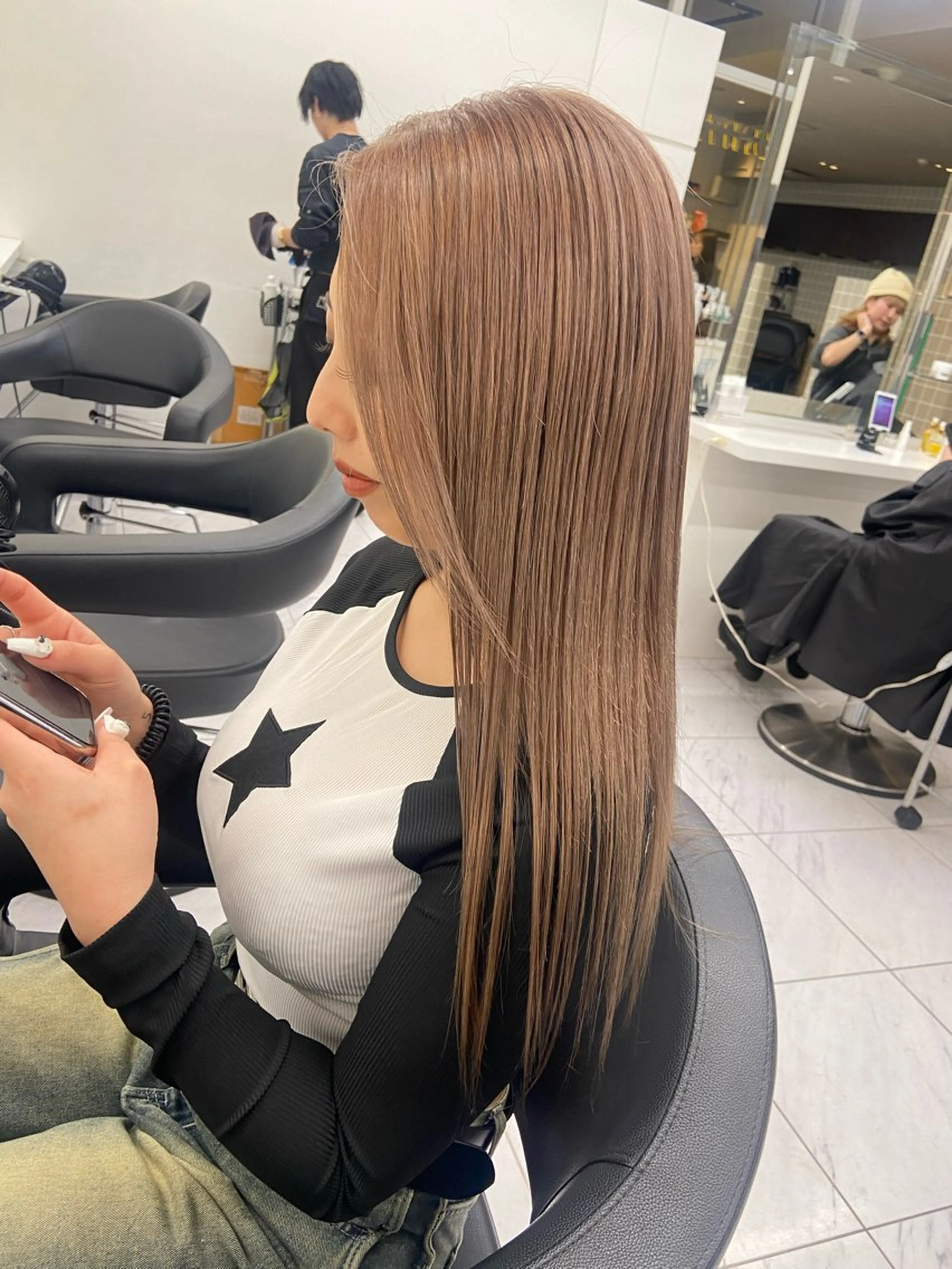 ロング カラー ヘアアレンジ flammeum所属・ハイトーン/ボブ /misakiのヘアスタイル