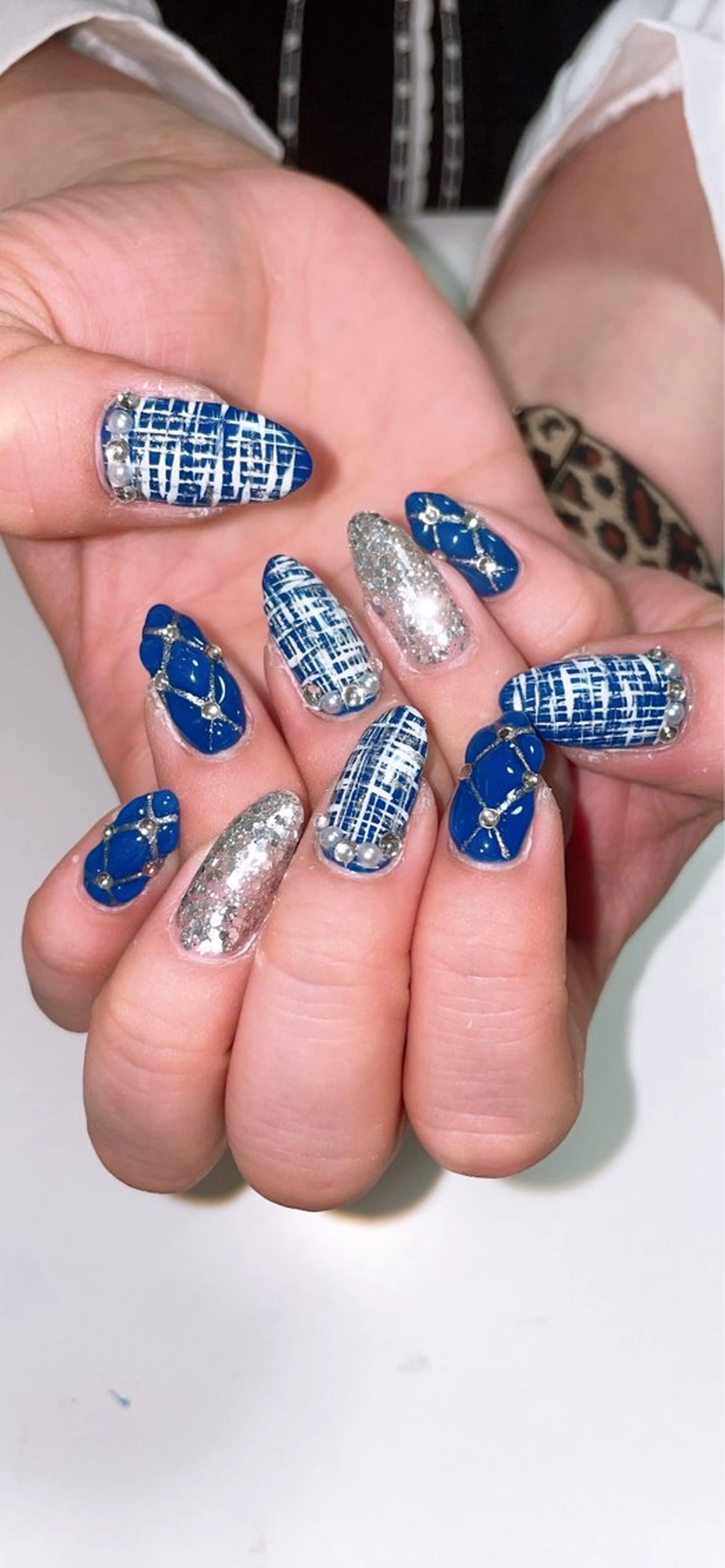 ネイル ツイードネイル The Best Beauty受付担当のヘアスタイル