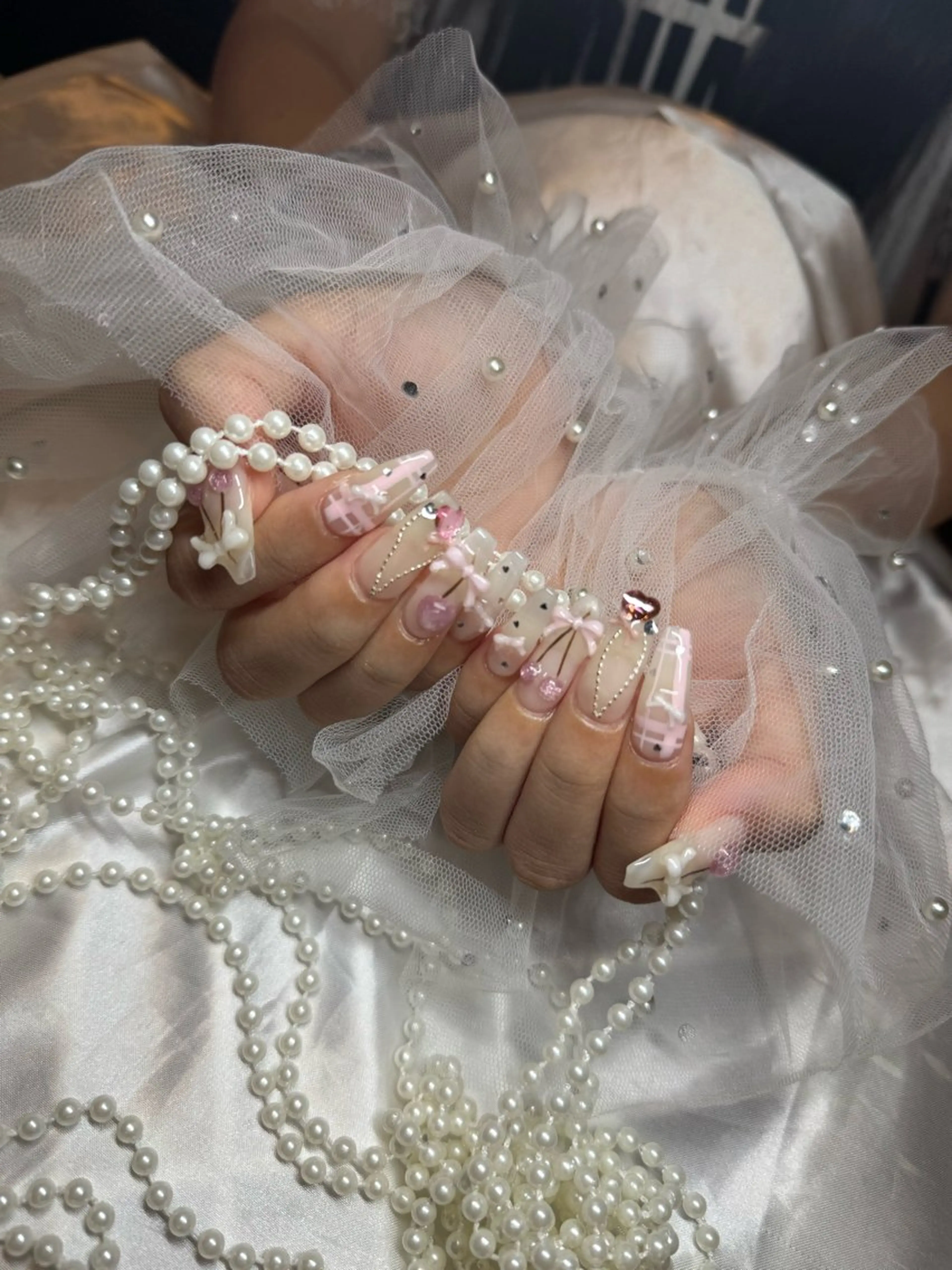 ネイル ハンドネイル 濱岡 咲のネイルデザイン