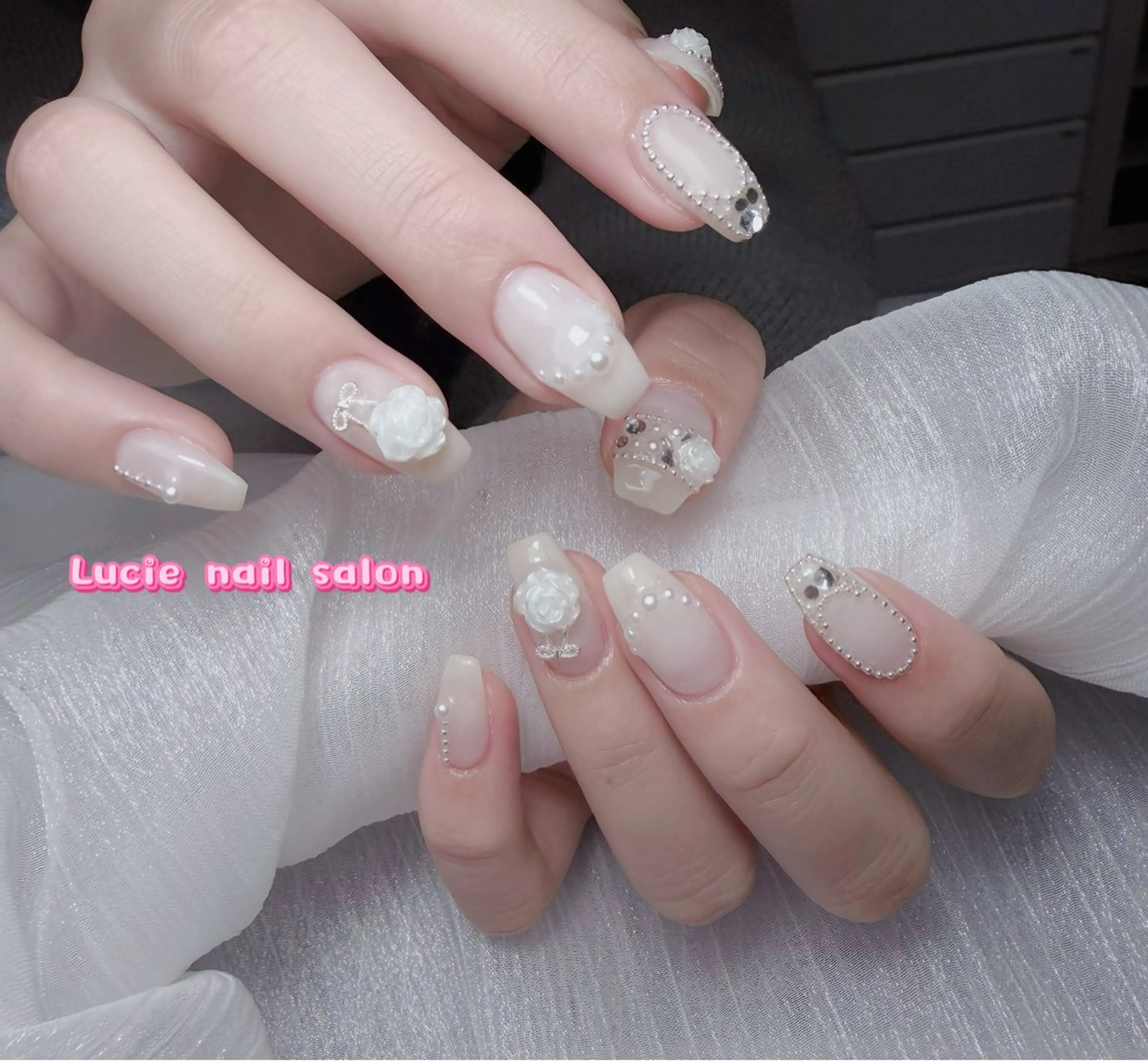 ネイル フレンチネイル ジェルネイル グラデーション 持ち込み オフィスネイル ハンドネイル LUCIE NAIL所属・LUCIE NAILのネイルデザイン