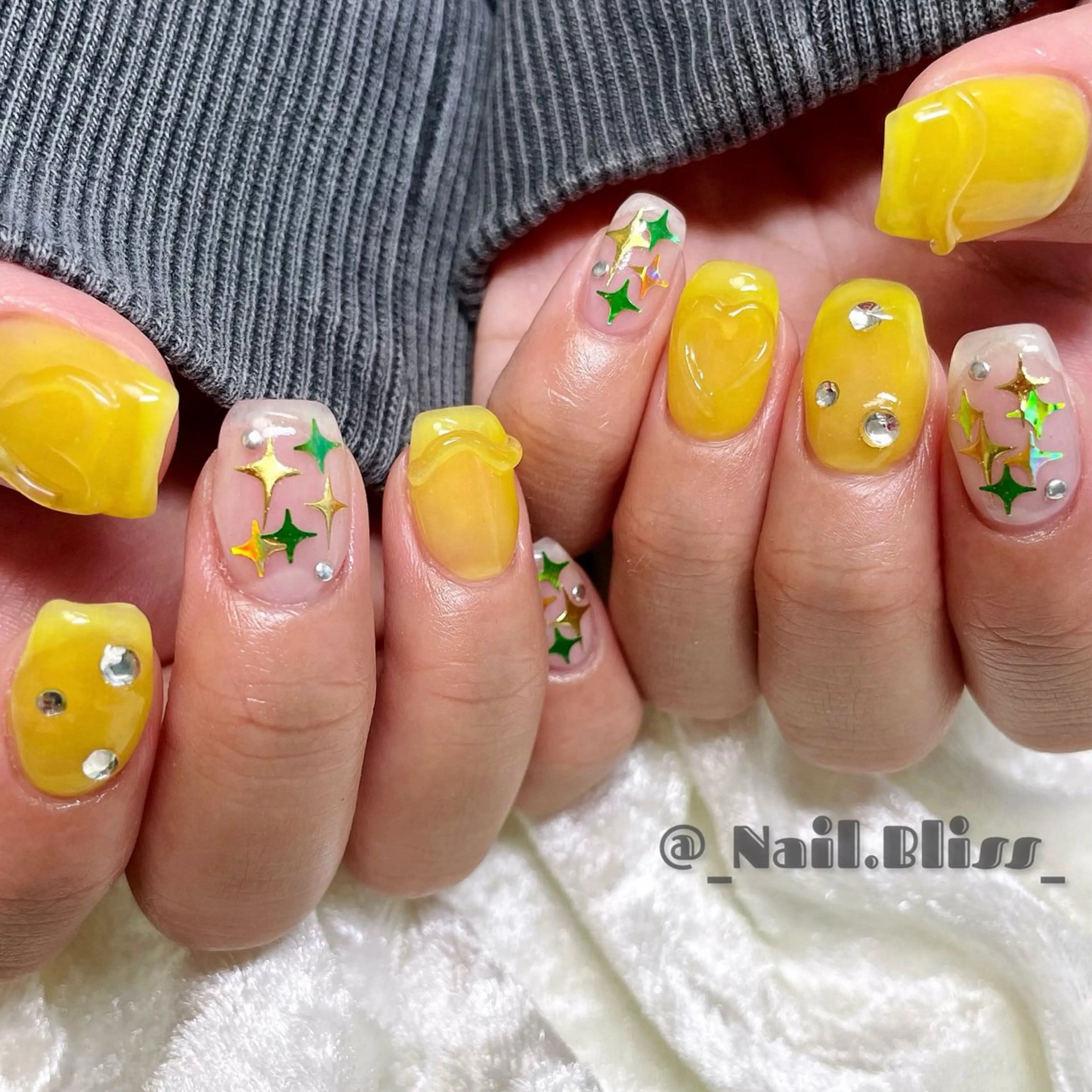 ネイル クリアネイル ぷっくりネイル ハンドネイル NAIL BLISSのネイルデザイン