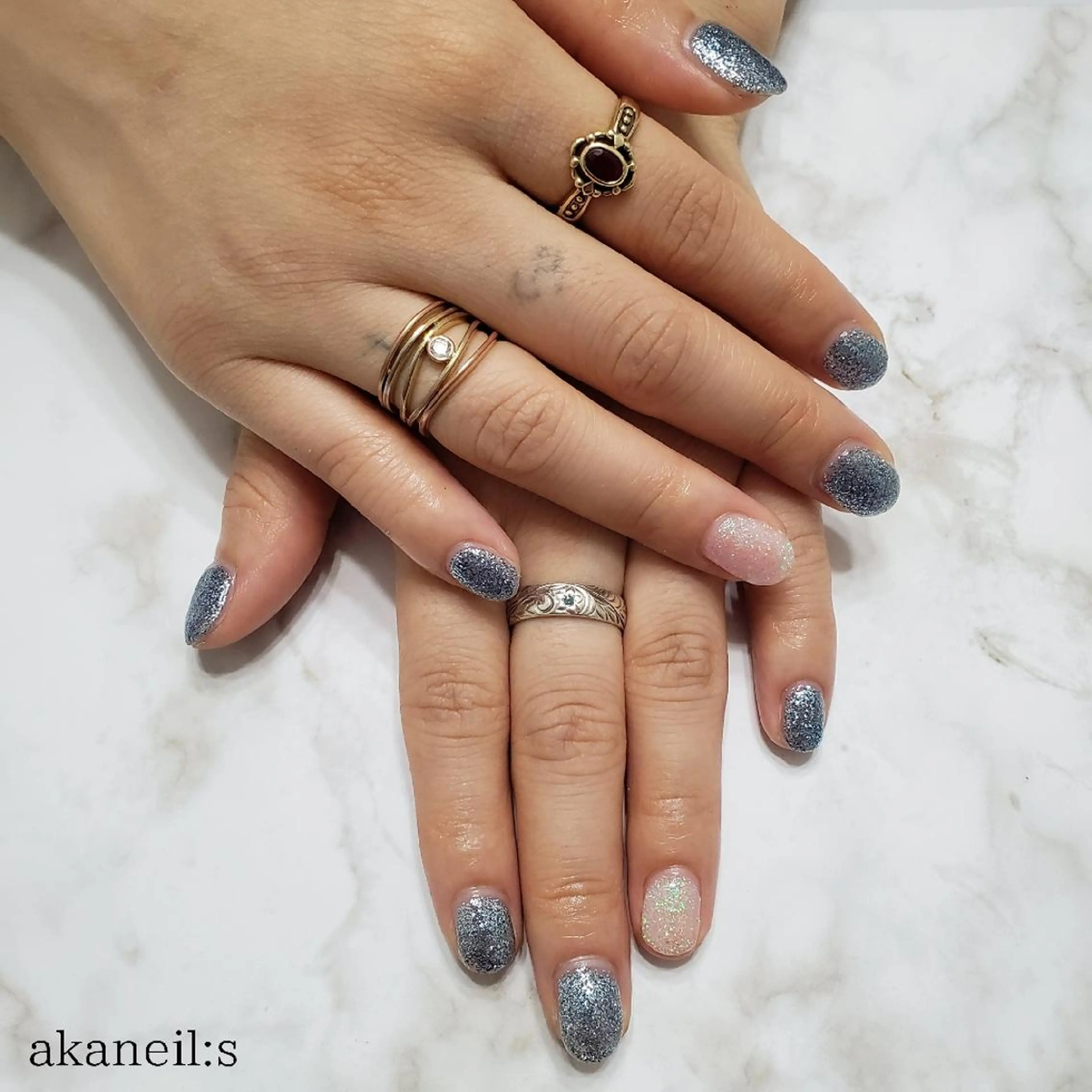 ネイル オーロラネイル ブルー ラメ(グリッター) 【akaneils】 アカネのネイルデザイン