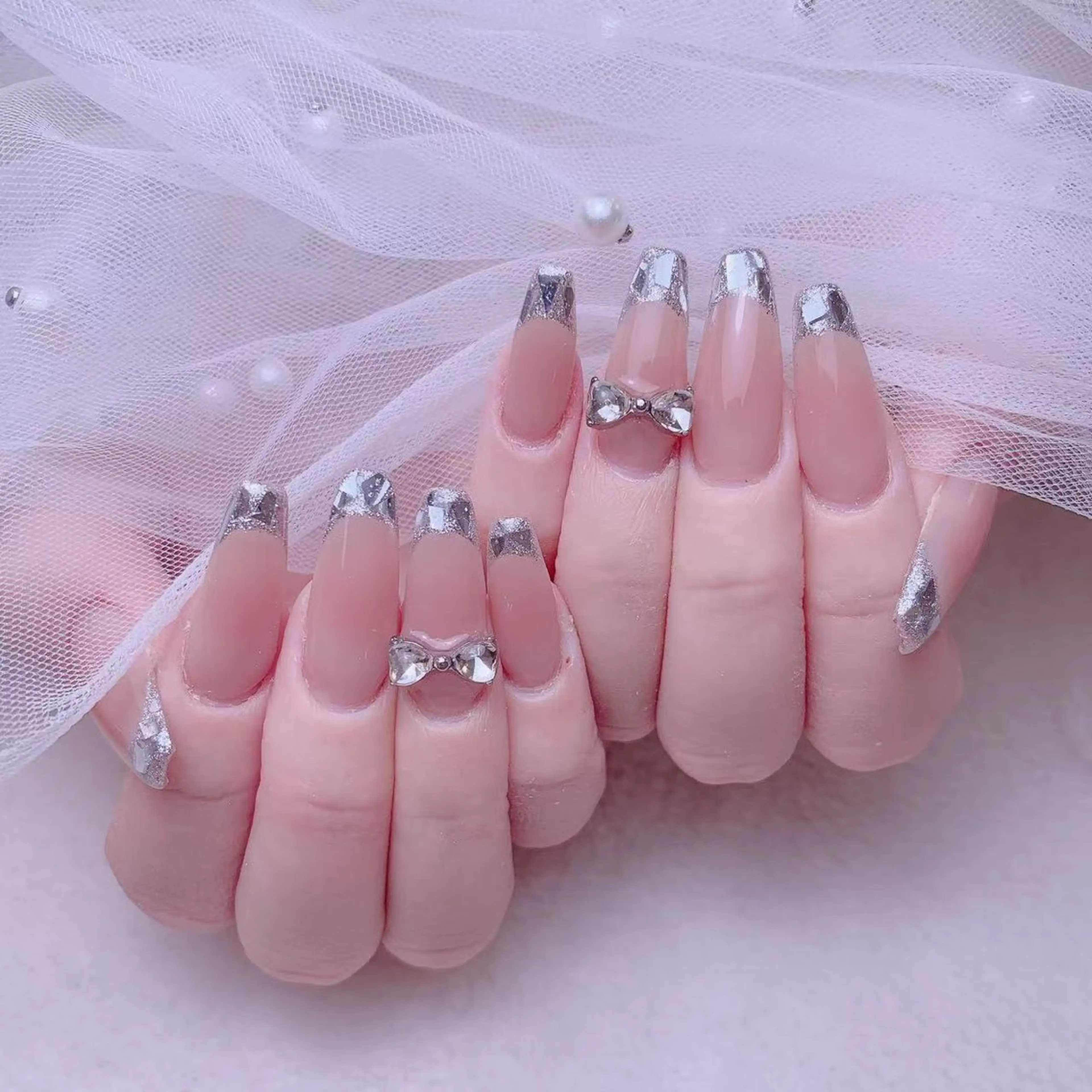 ネイル 長さ出し フレンチネイル ガラスフレンチ Amina nail salonのネイルデザイン