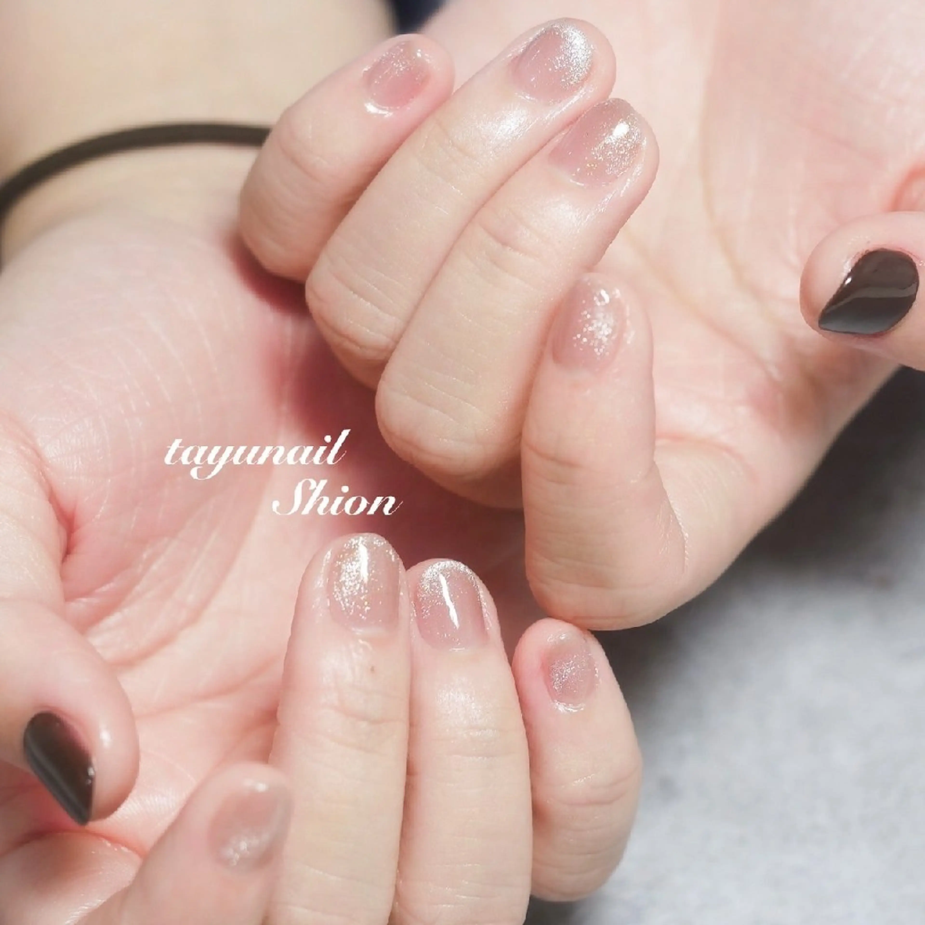ネイル ブラウン ジェルネイル マグネットネイル パラジェル 冬ネイル ネイルサロン・ネイルスクール　たゆnail所属・ネイルサロン 【たゆnail】のネイルデザイン