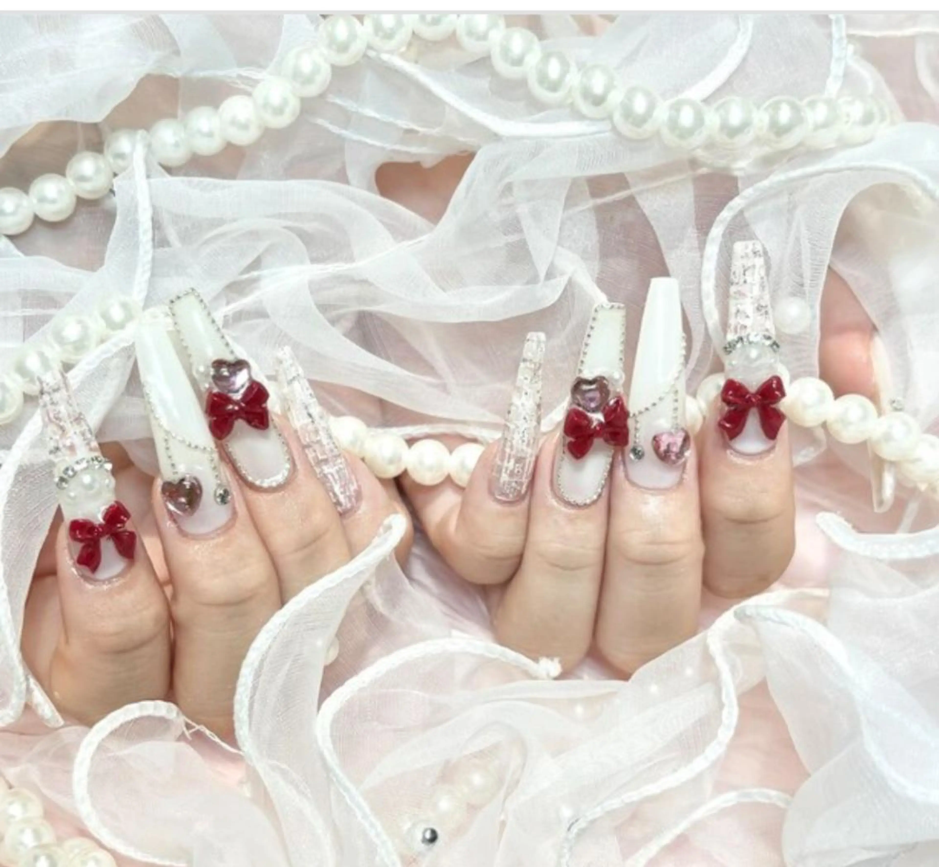 ネイル WISTERIA SAKAEのネイルデザイン